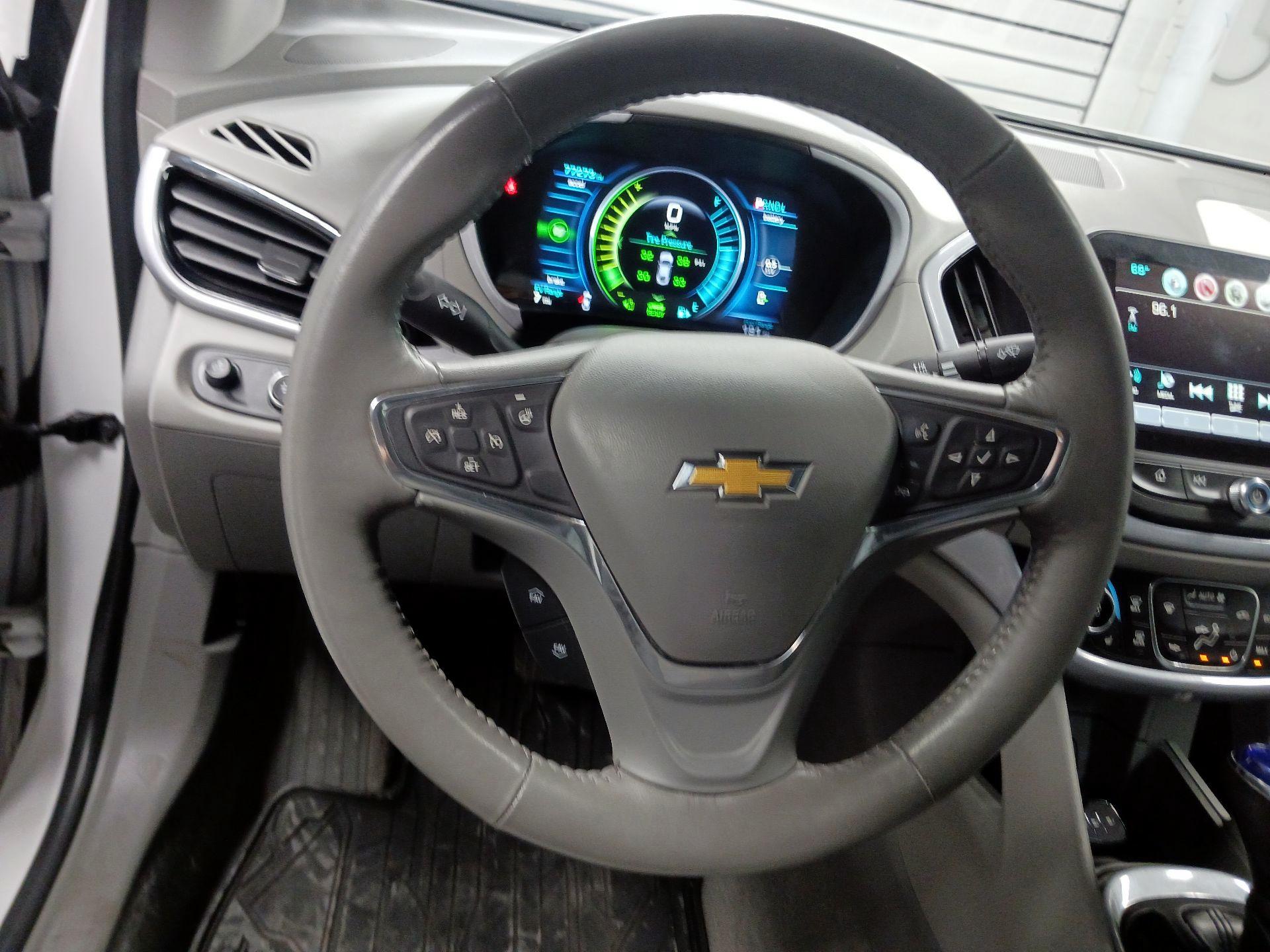 Thumbnail: 2017 Chevrolet Volt - 10