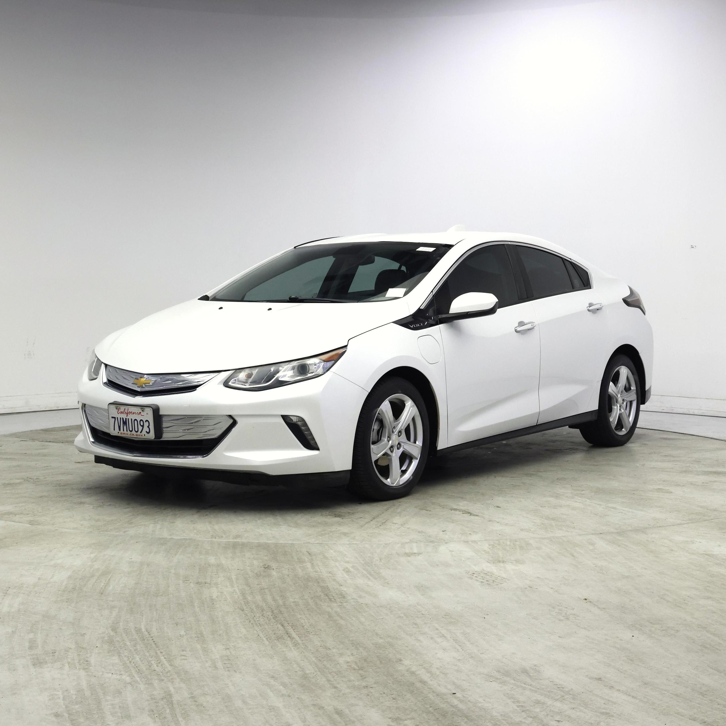 Thumbnail: 2017 Chevrolet Volt - 4