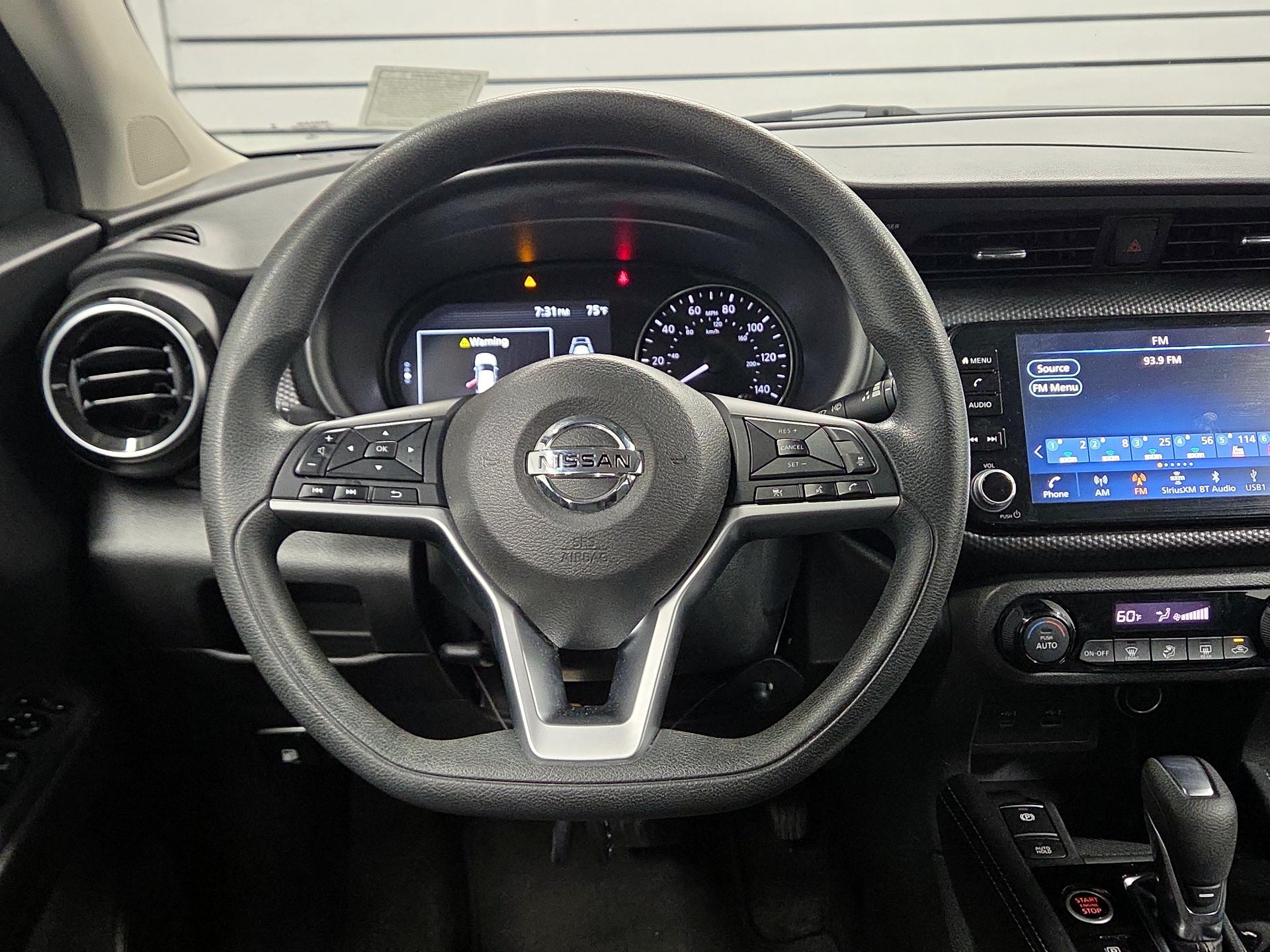 Thumbnail: 2021 Nissan Kicks - 10