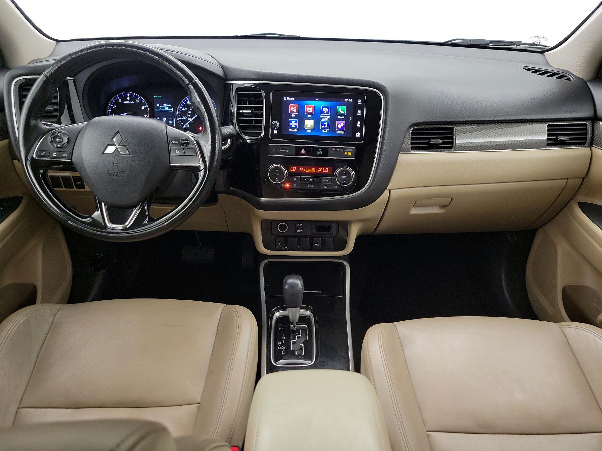 Thumbnail: 2019 Mitsubishi Outlander - 9