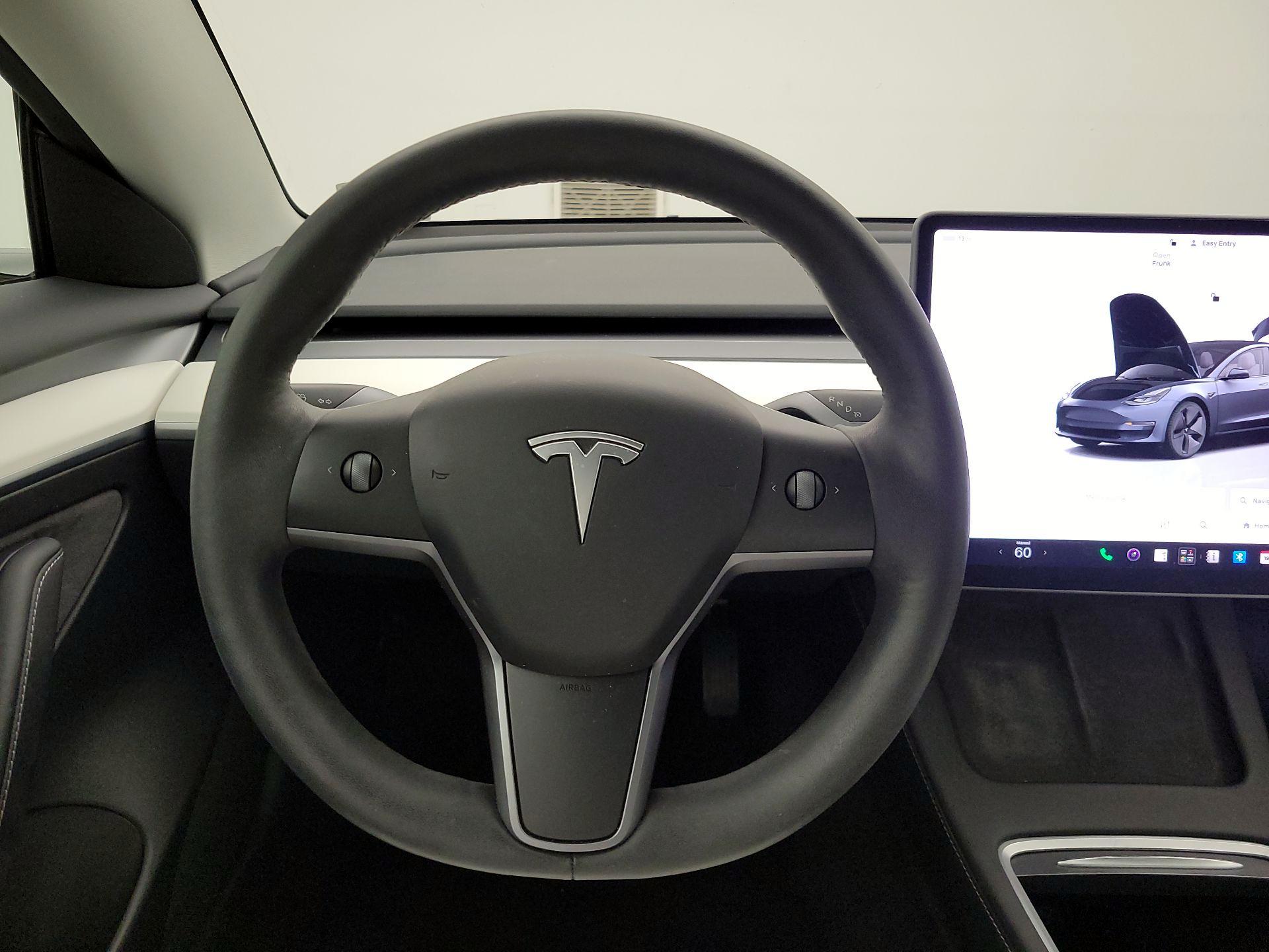 Thumbnail: 2023 Tesla Model 3 - 10