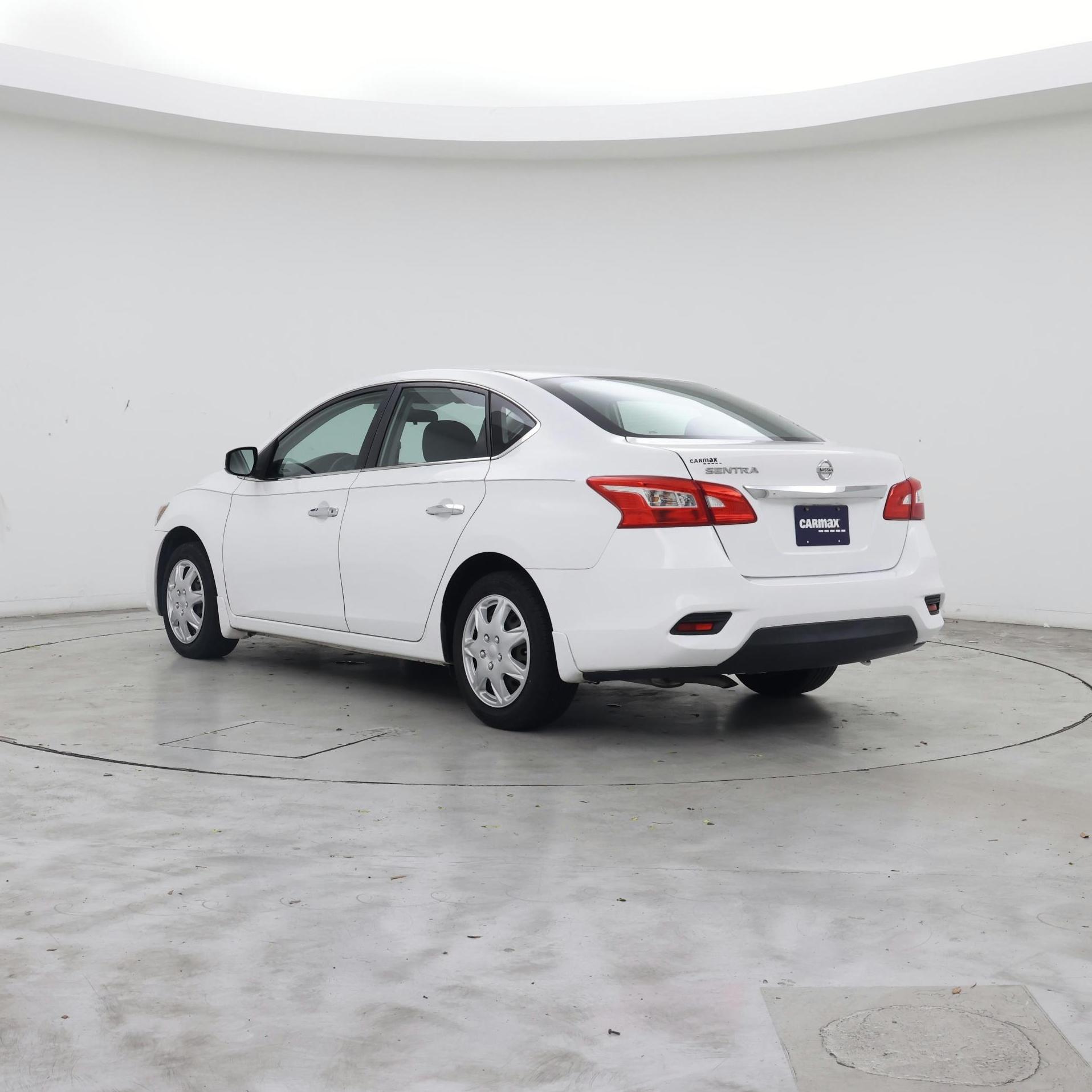 Thumbnail: 2016 Nissan Sentra - 2