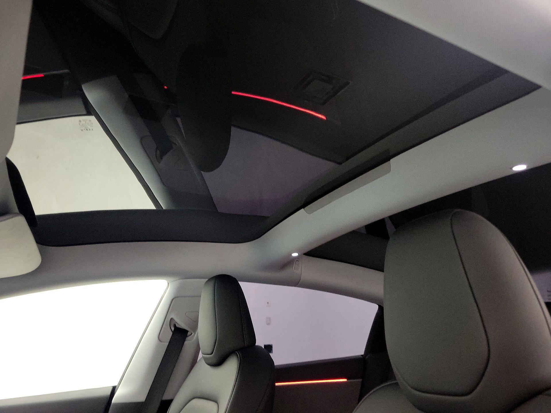Thumbnail: 2025 Tesla Model 3 - 18