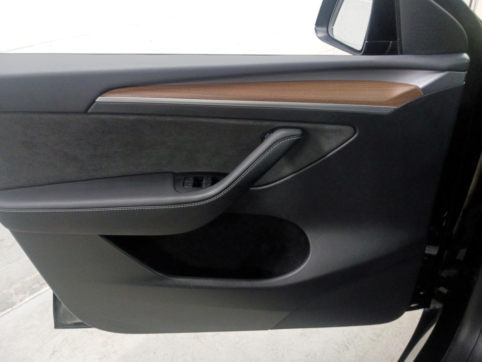 Thumbnail: 2023 Tesla Model Y - 12