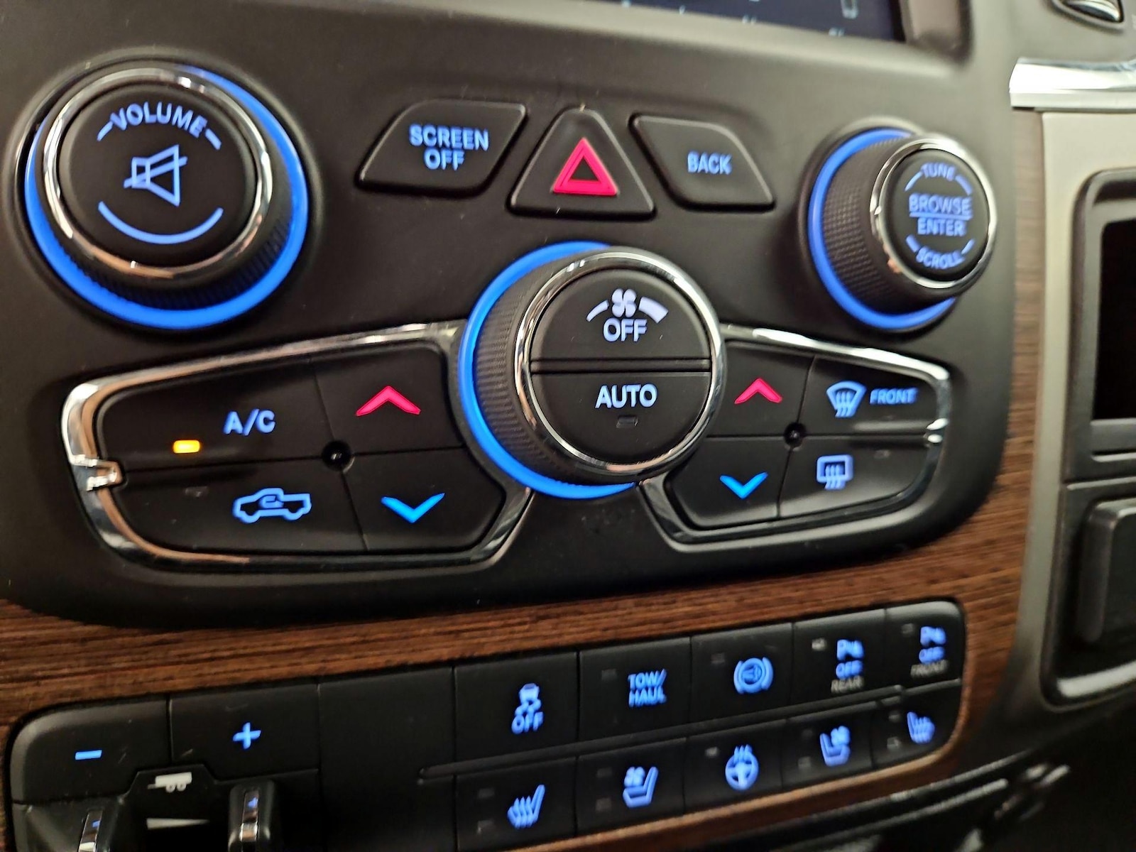2018 RAM Ram 2500 Pickup Laramie - Photo 18