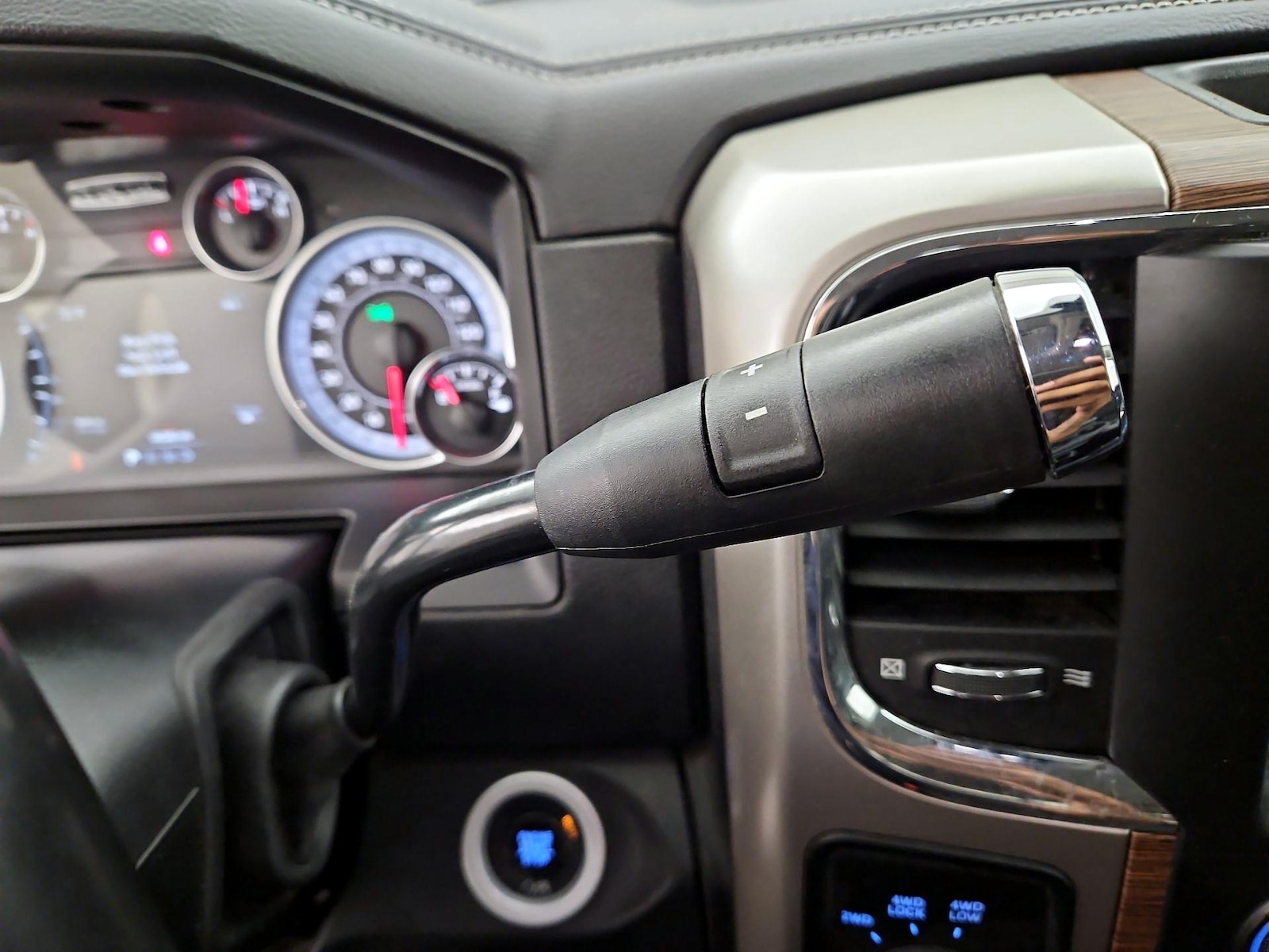 2018 RAM Ram 2500 Pickup Laramie - Photo 19