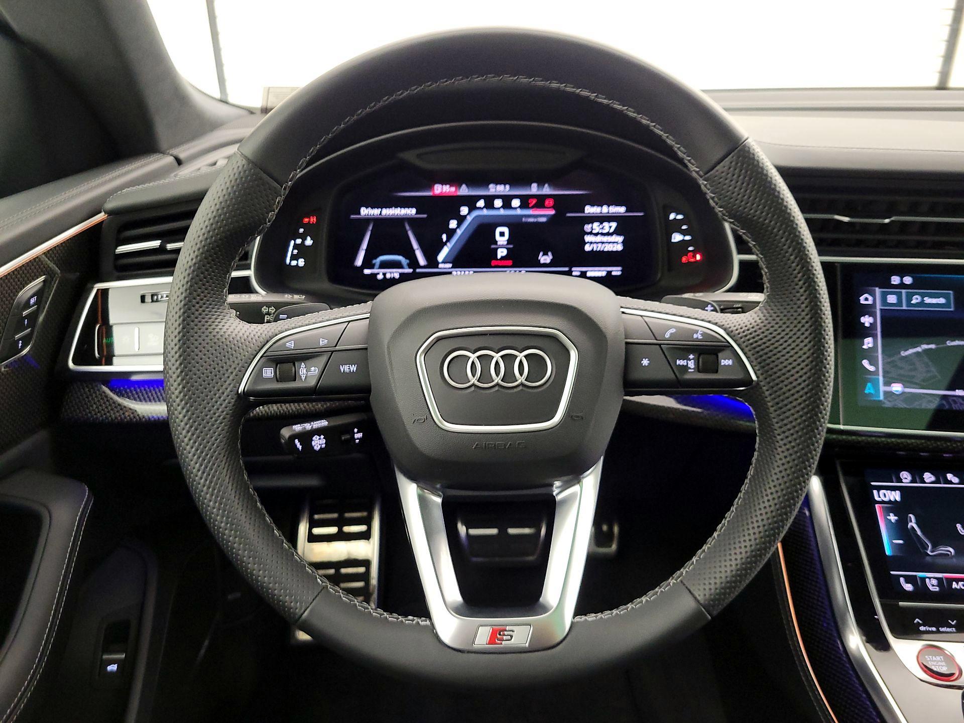 Thumbnail: 2023 Audi SQ8 - 10