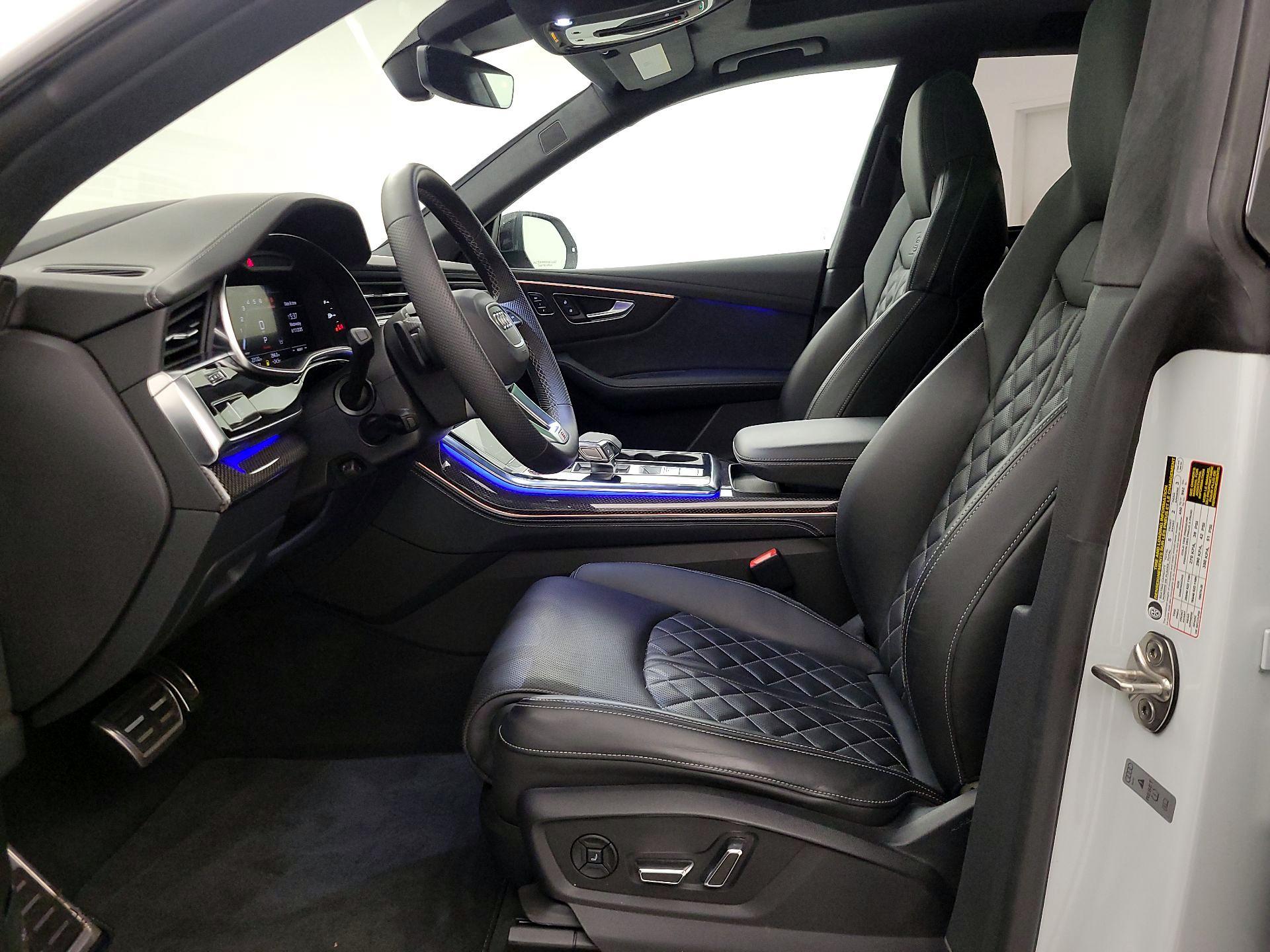 Thumbnail: 2023 Audi SQ8 - 11