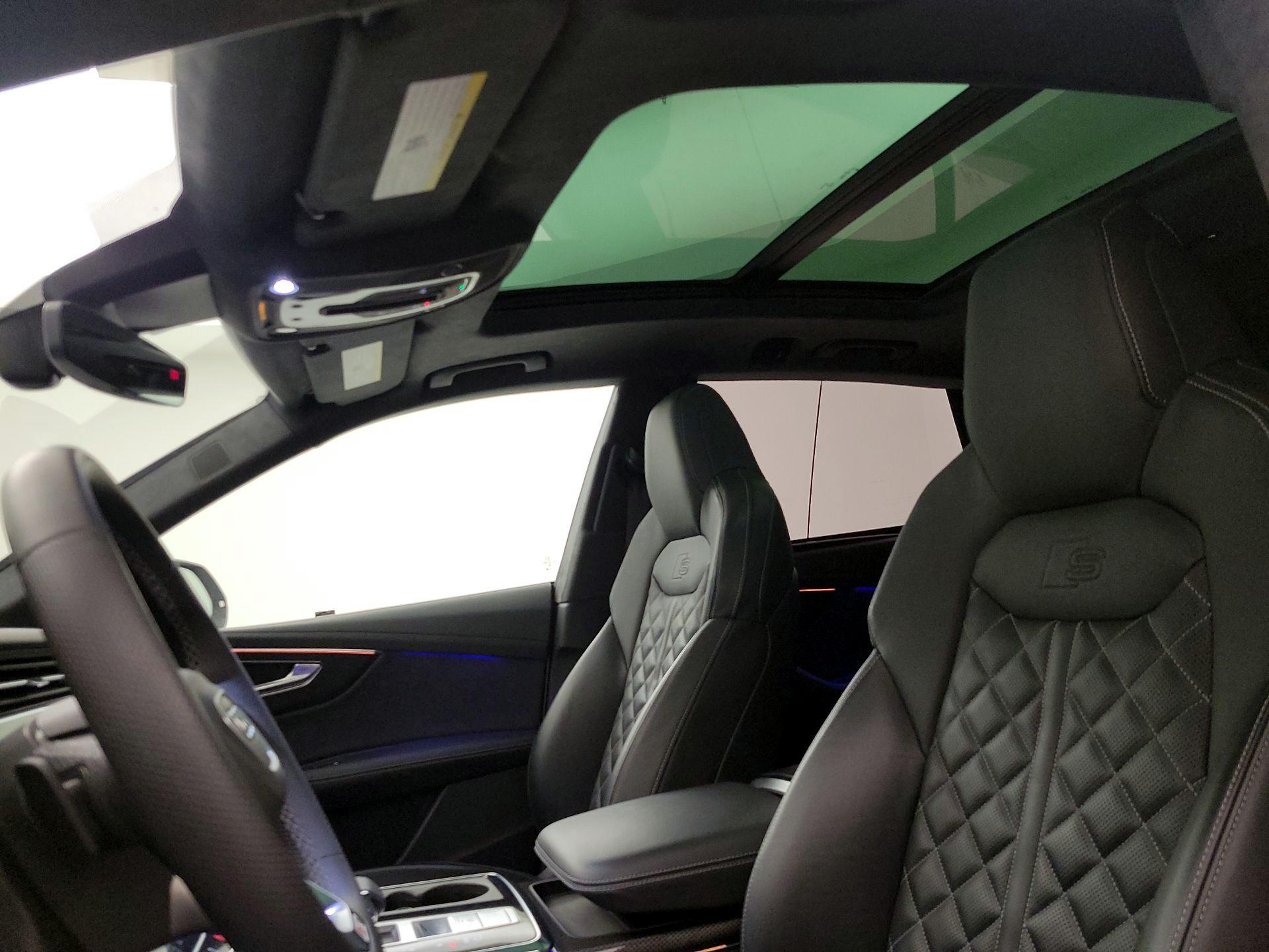 Thumbnail: 2023 Audi SQ8 - 19