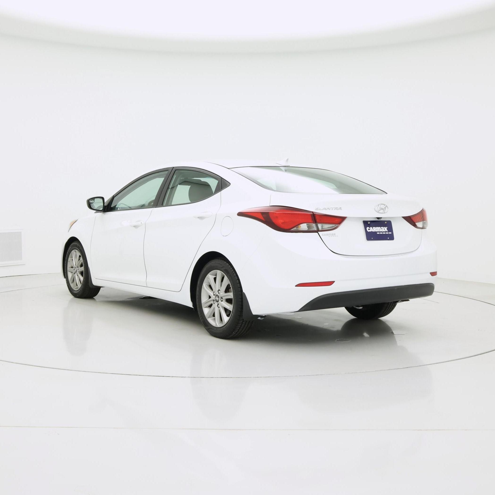 Thumbnail: 2015 Hyundai Elantra - 2