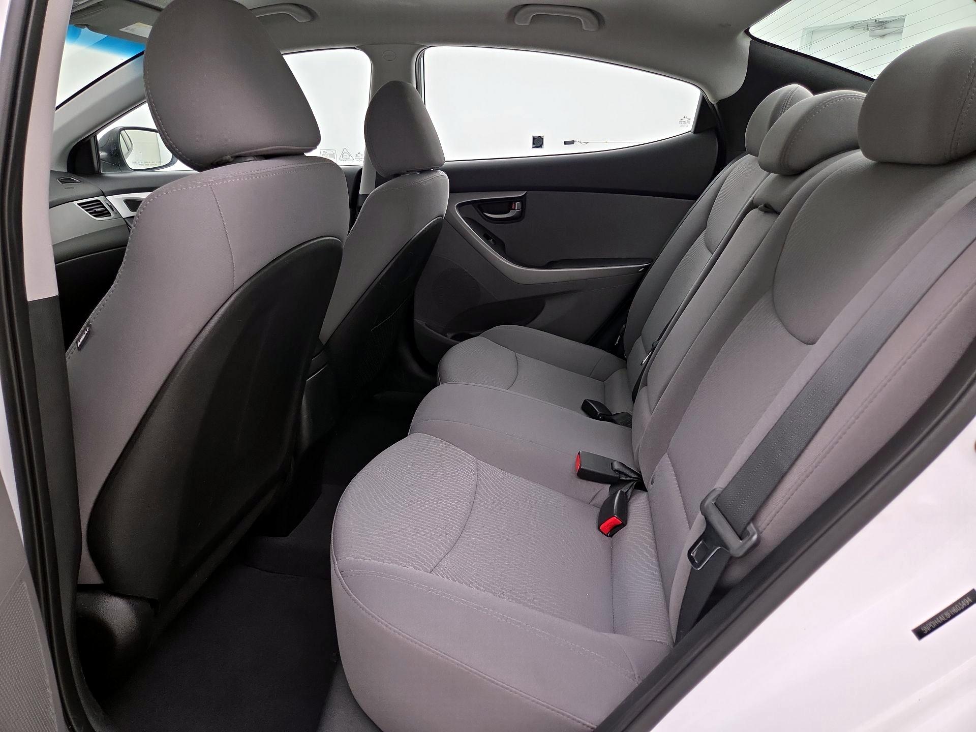 Thumbnail: 2015 Hyundai Elantra - 19