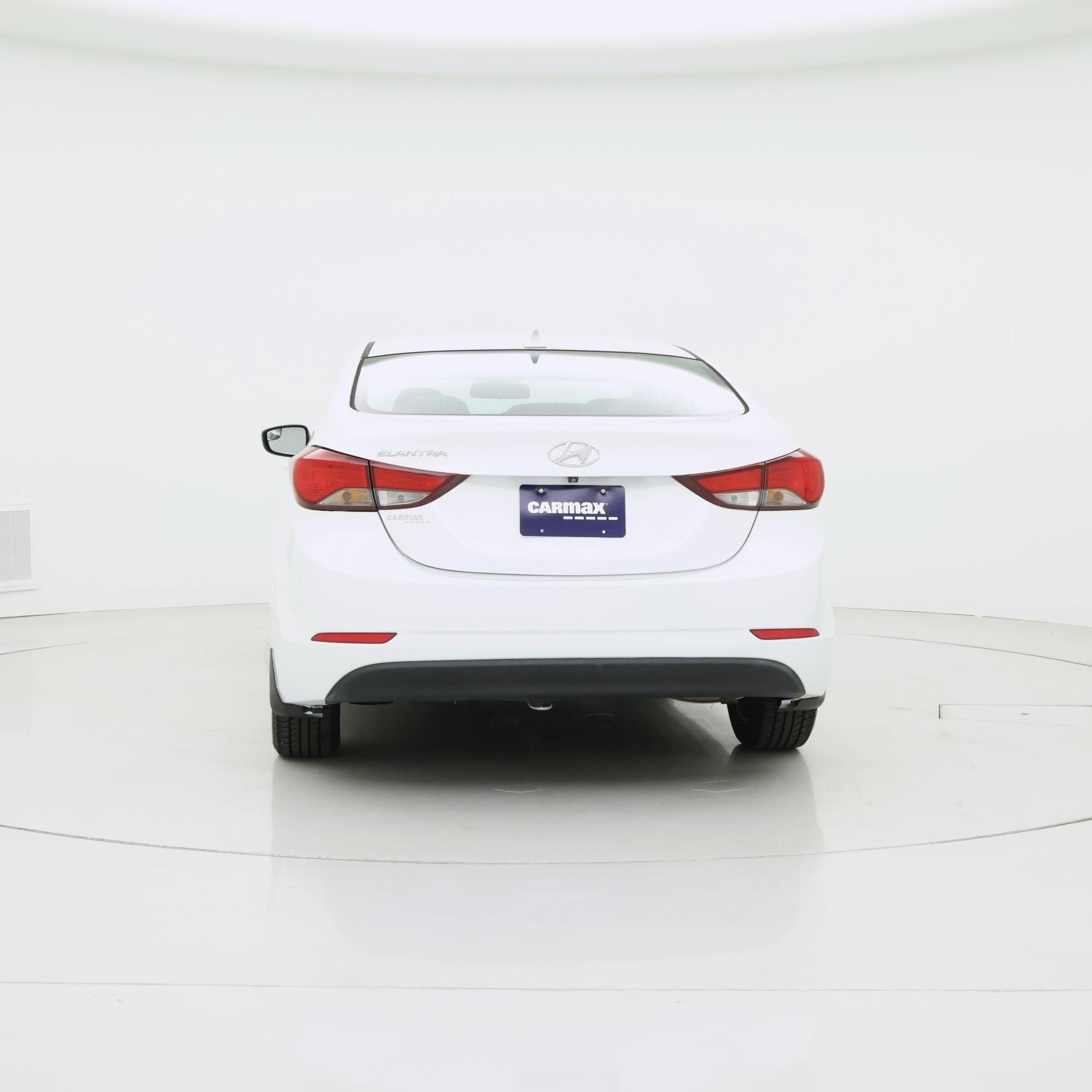 Thumbnail: 2015 Hyundai Elantra - 6