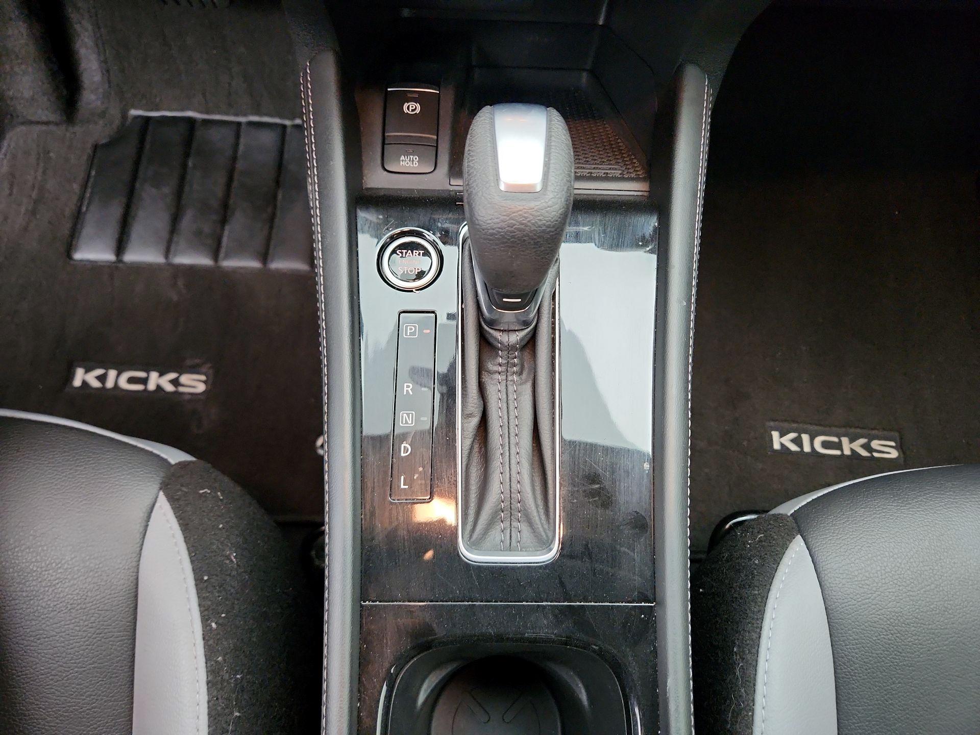 Thumbnail: 2023 Nissan Kicks - 17