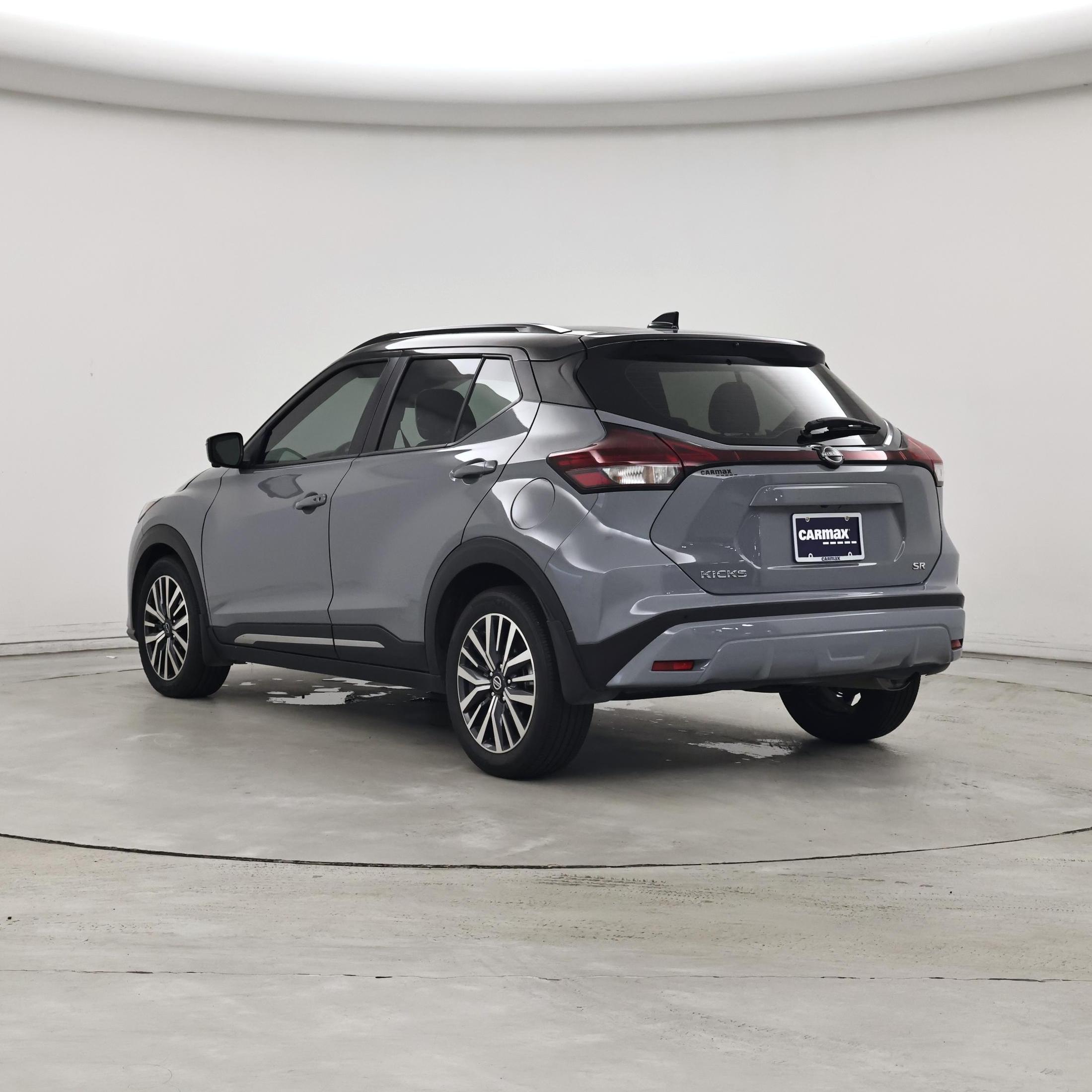 Thumbnail: 2023 Nissan Kicks - 2