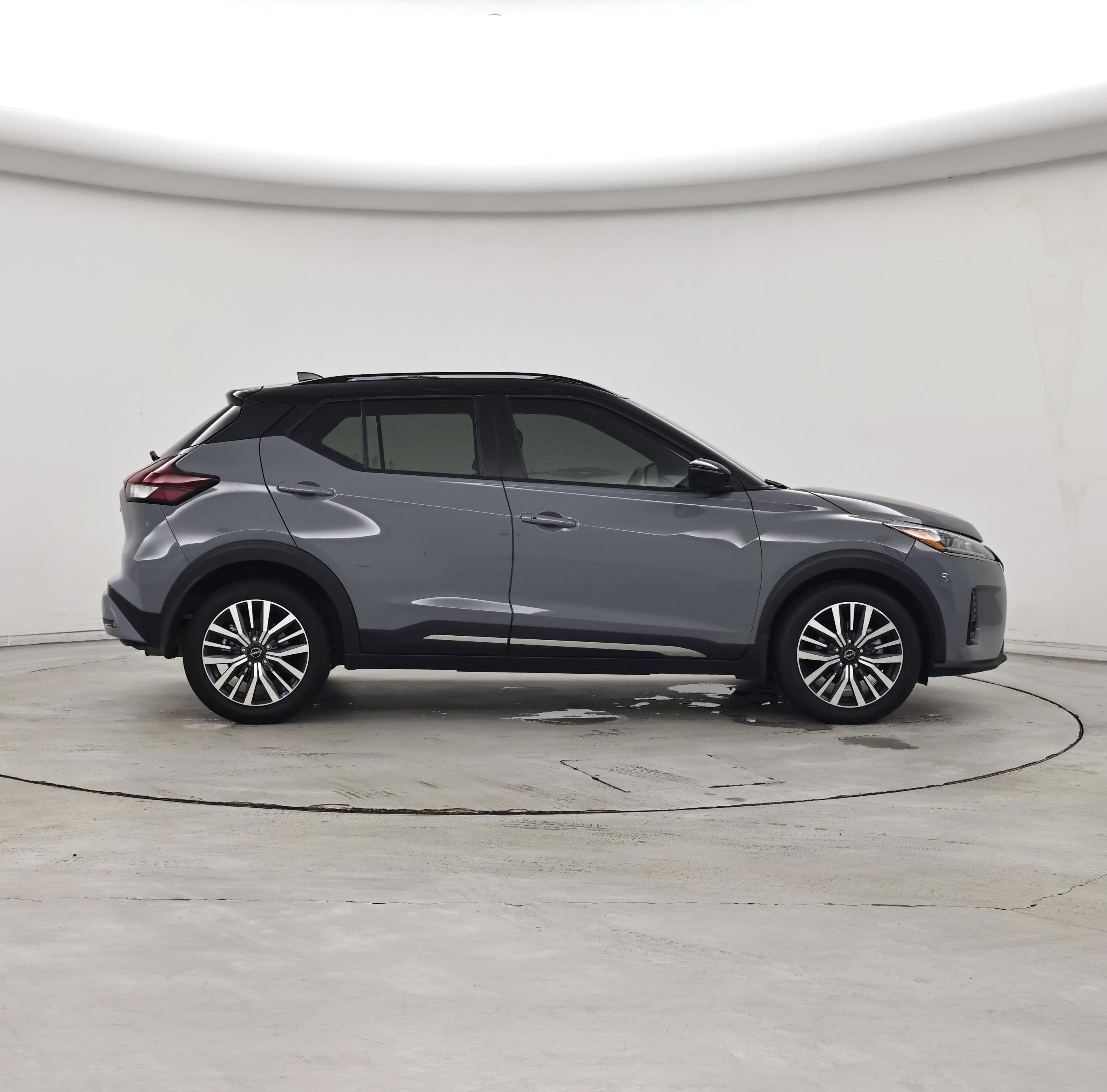 Thumbnail: 2023 Nissan Kicks - 7