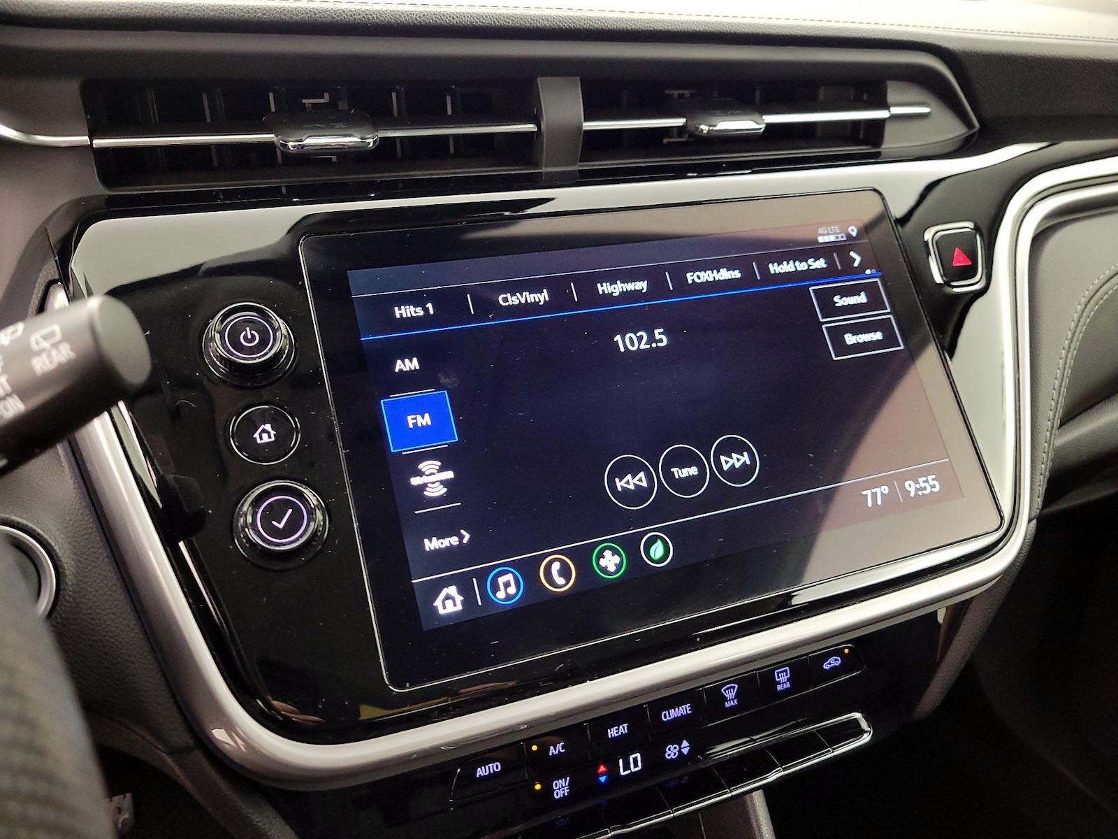 2023 Chevrolet Bolt EUV LT - Photo 16