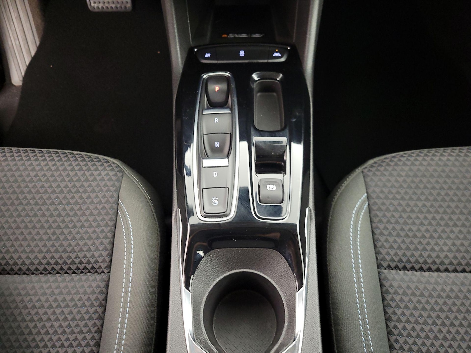 2023 Chevrolet Bolt EUV LT - Photo 18
