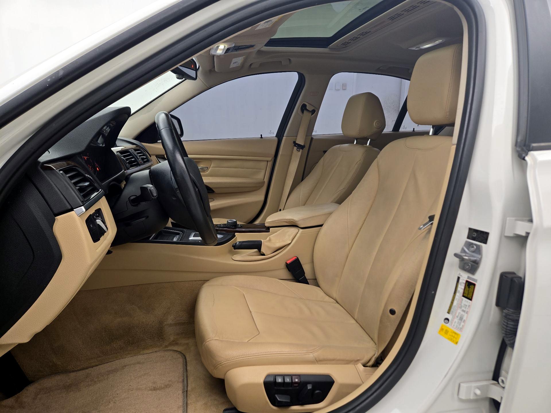 Thumbnail: 2014 BMW 3 Series - 11