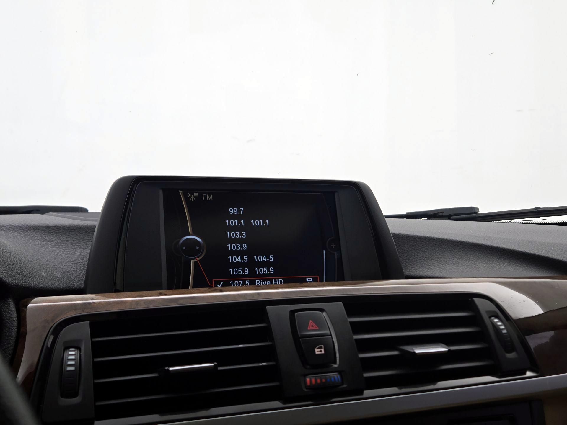 Thumbnail: 2014 BMW 3 Series - 14