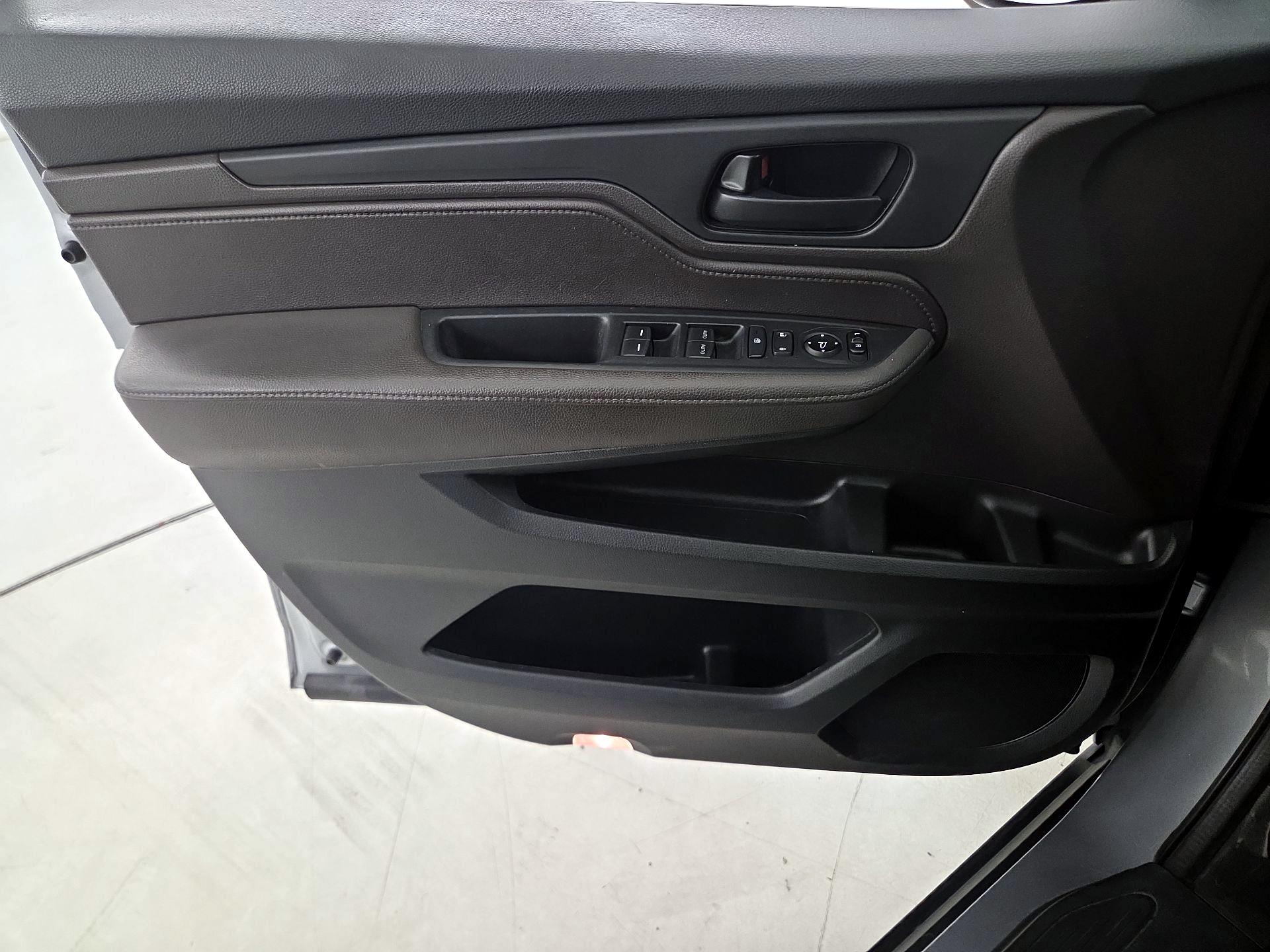 Thumbnail: 2021 Honda Odyssey - 12
