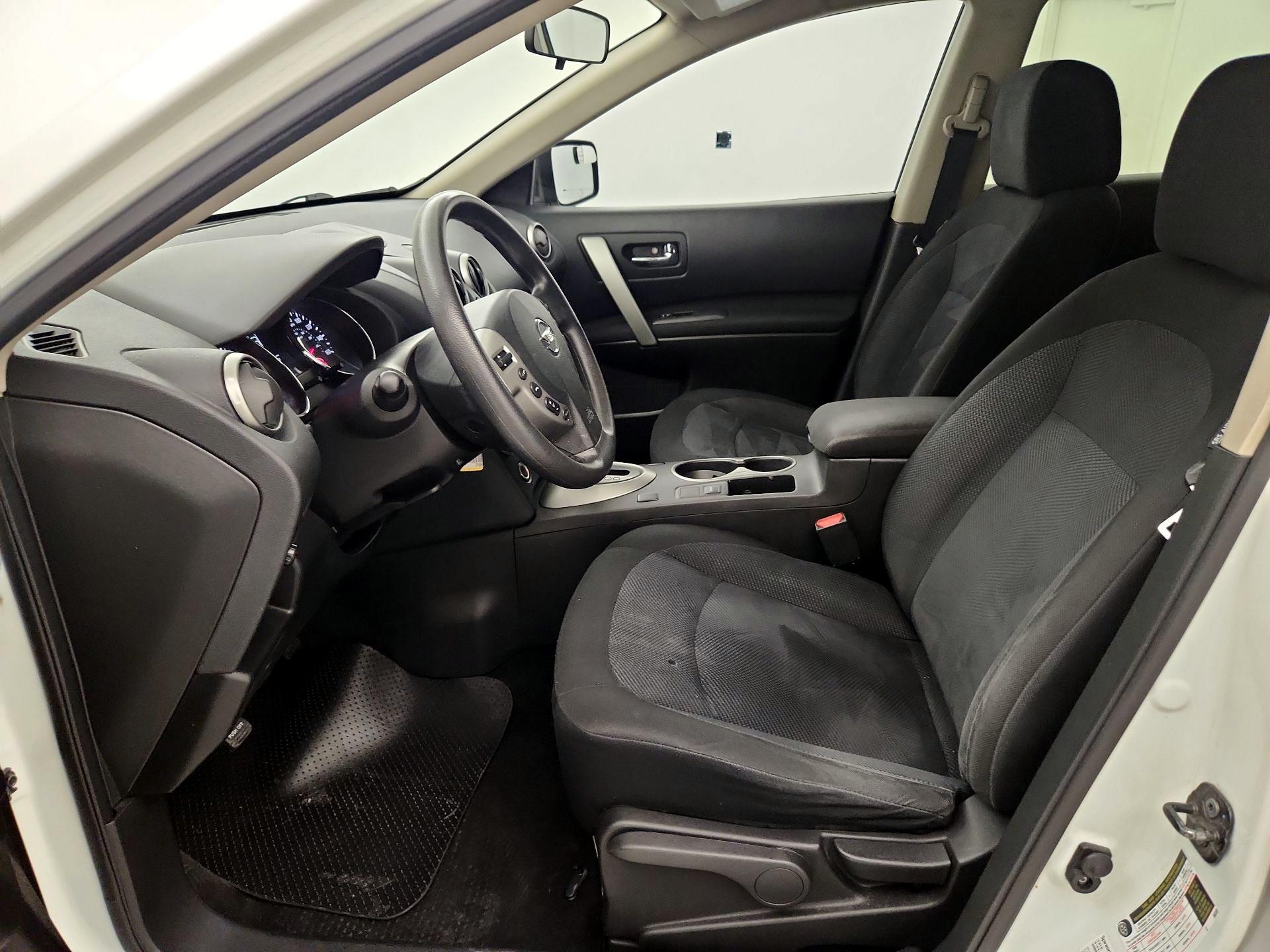 Thumbnail: 2015 Nissan Rogue - 11