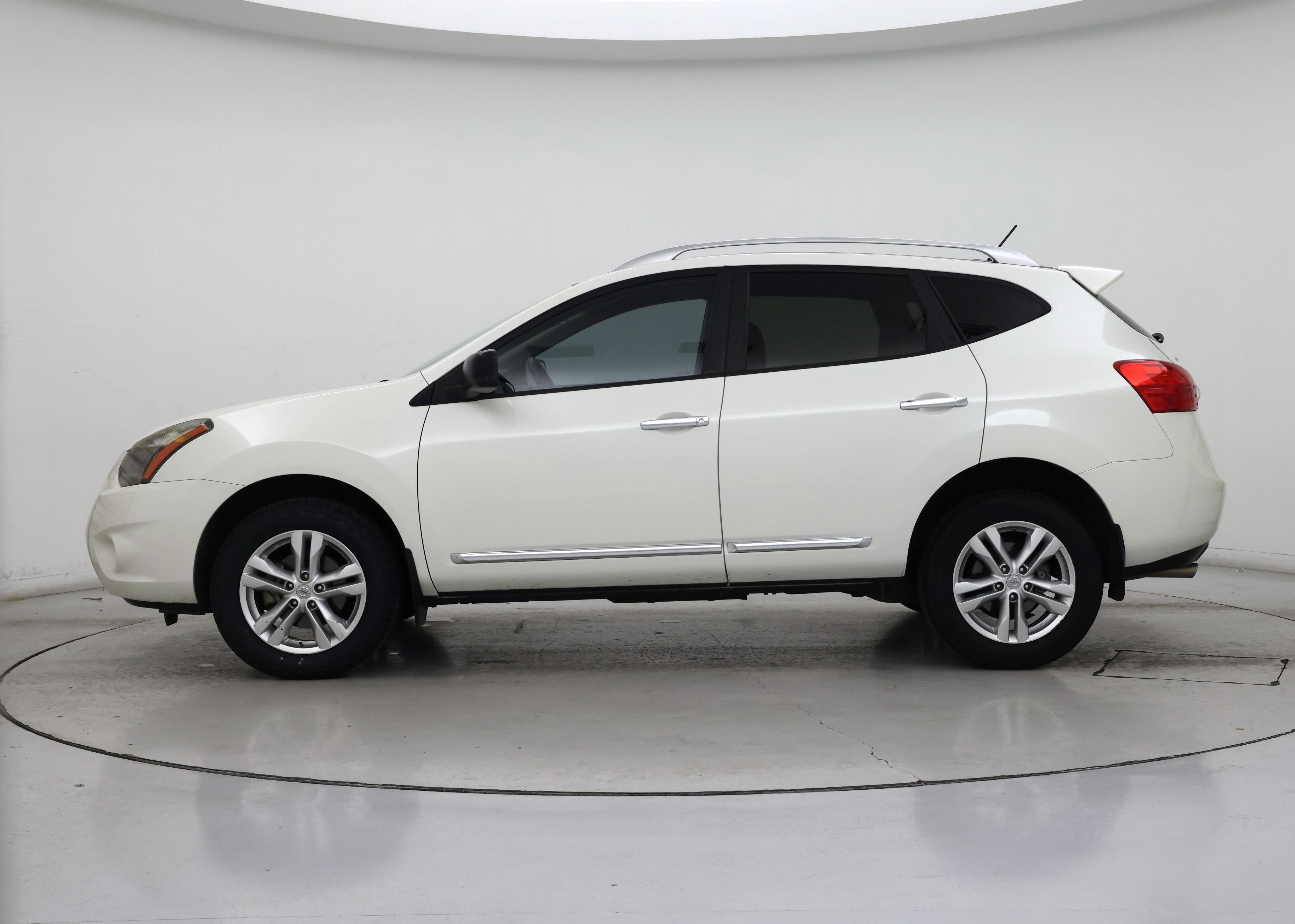 Thumbnail: 2015 Nissan Rogue - 3