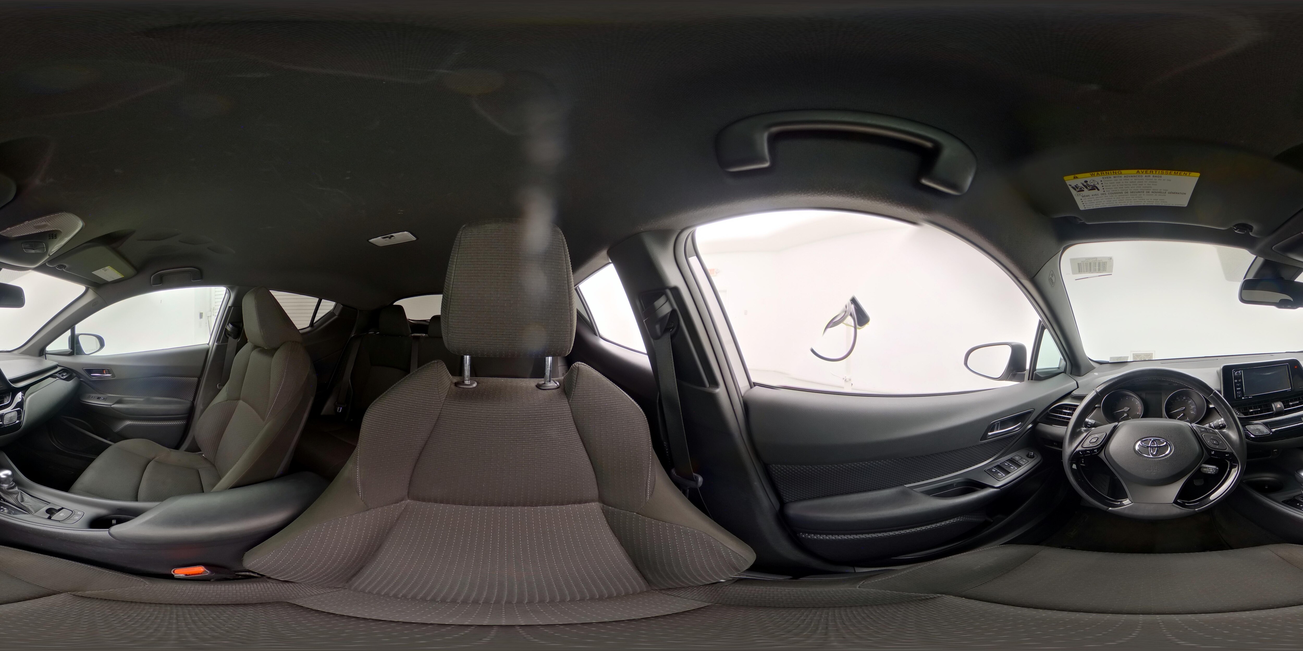 2018 Toyota C-HR XLE - Photo 26