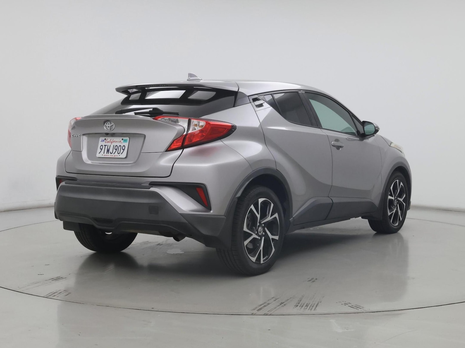 2018 Toyota C-HR XLE - Photo 9