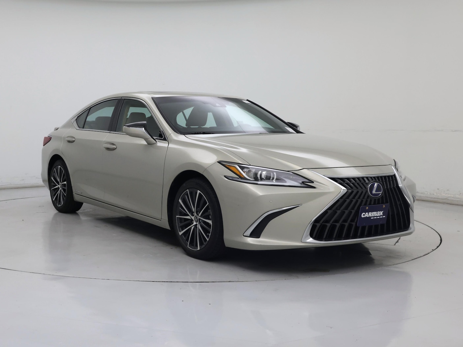 2022 Lexus ES Hybrid 300h - Photo 2