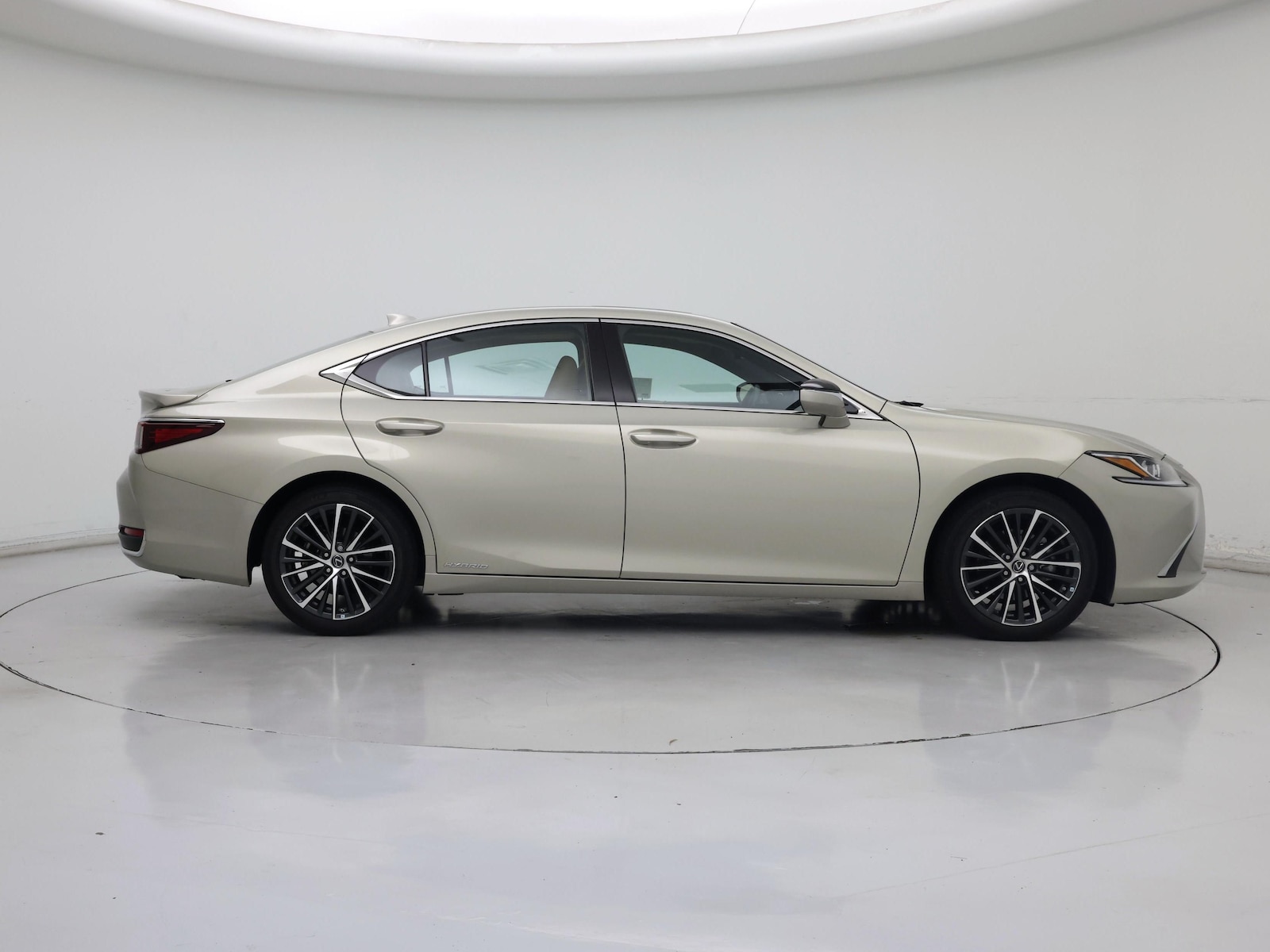 2022 Lexus ES Hybrid 300h - Photo 8