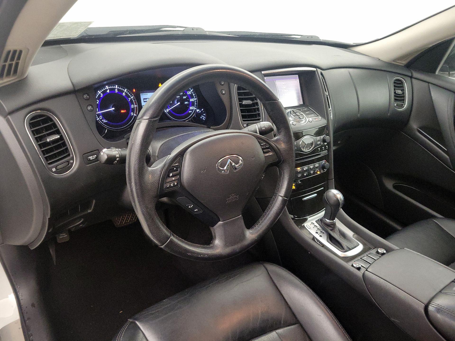 Thumbnail: 2016 INFINITI QX50 - 9