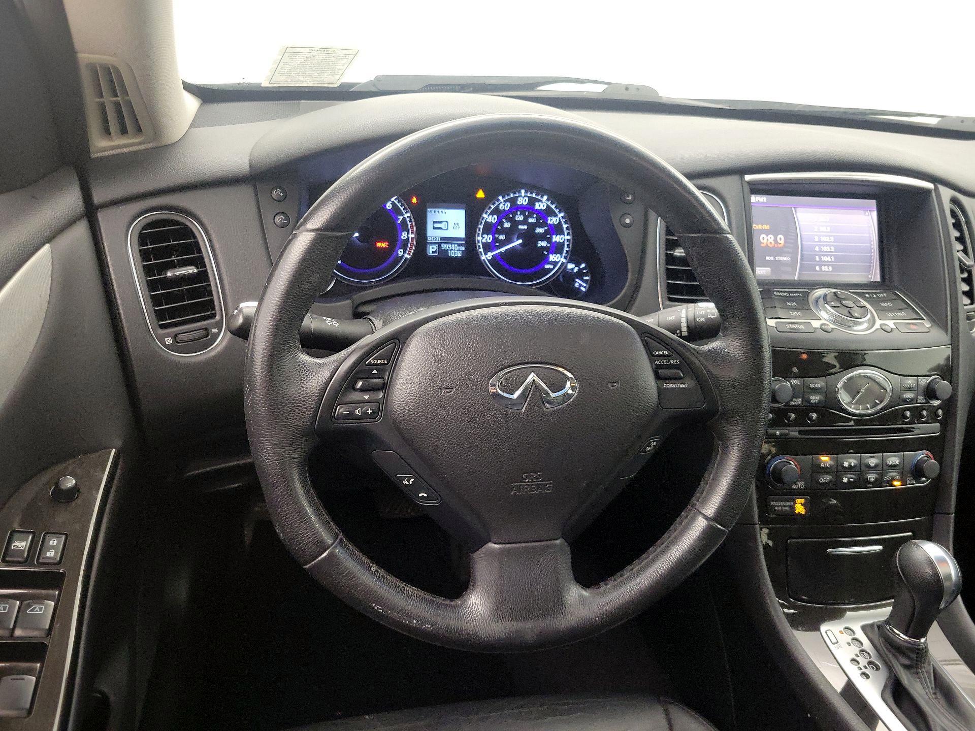 Thumbnail: 2016 INFINITI QX50 - 10
