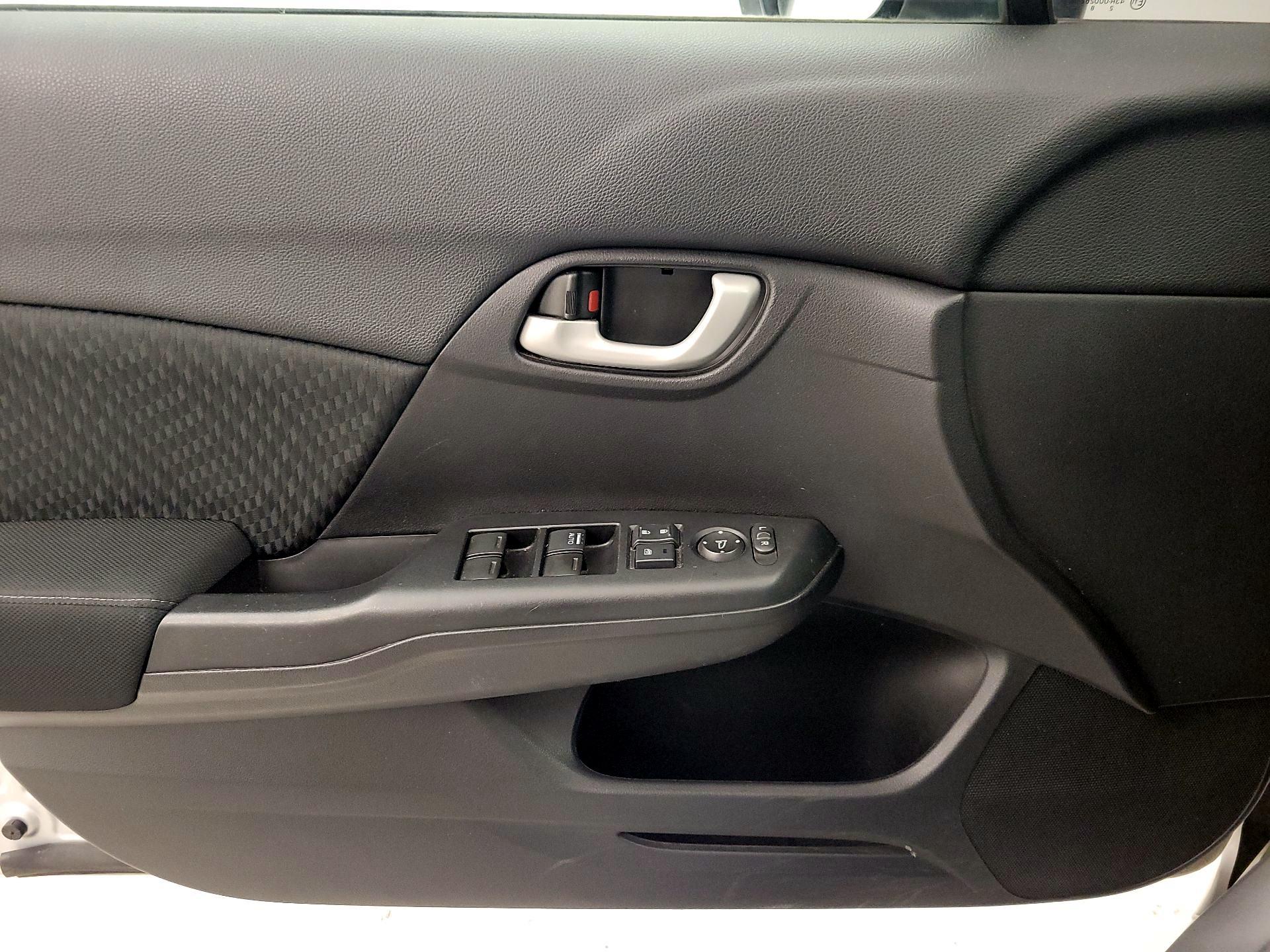 Thumbnail: 2015 Honda Civic - 12