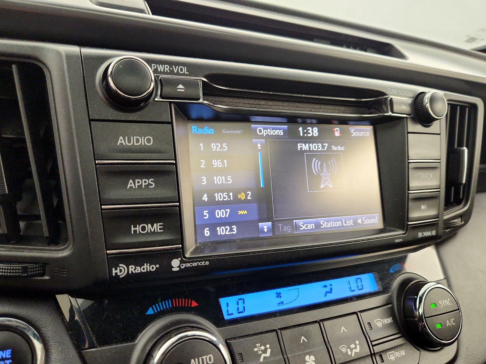Thumbnail: 2018 Toyota RAV4 - 15