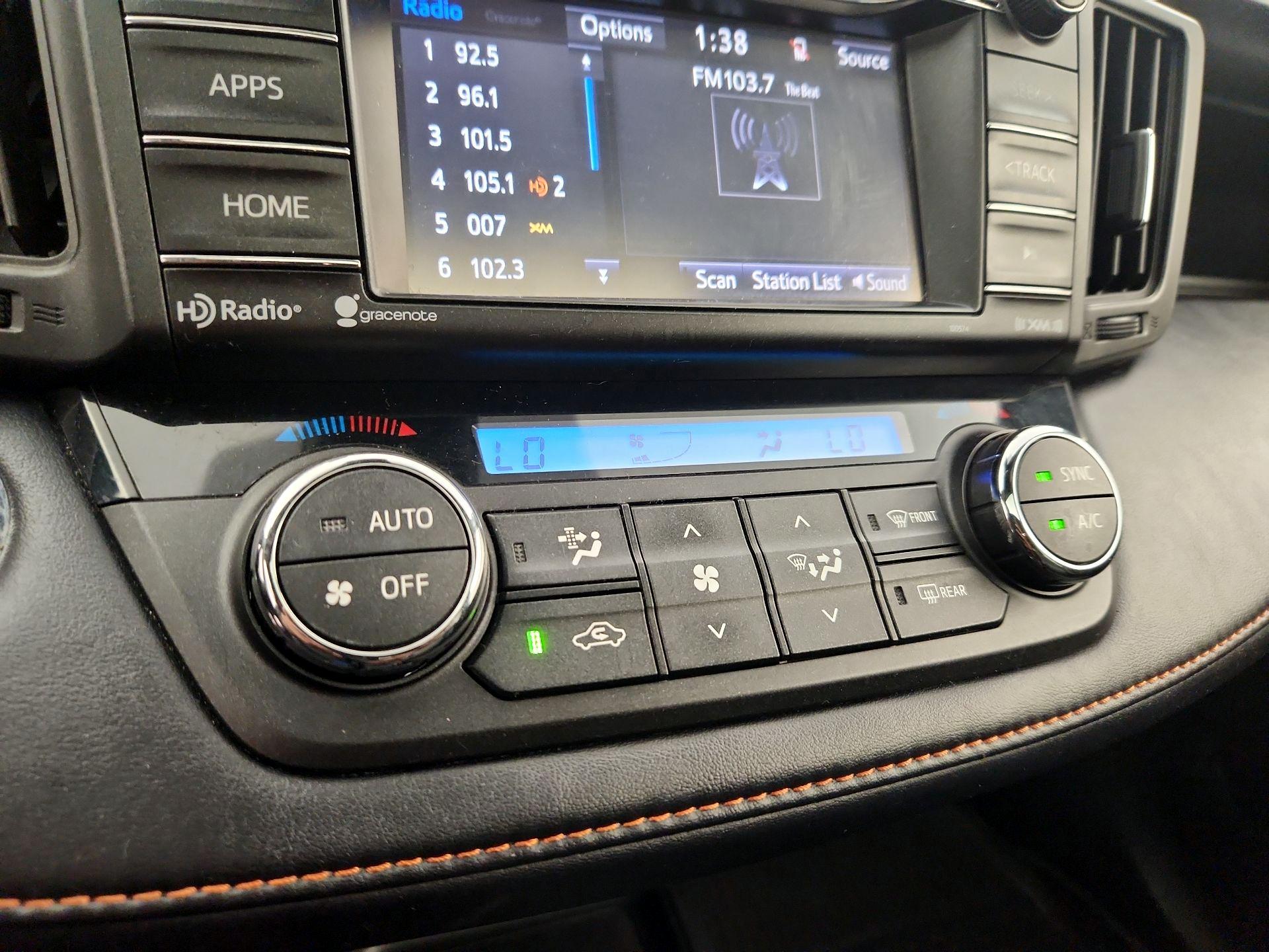 Thumbnail: 2018 Toyota RAV4 - 16