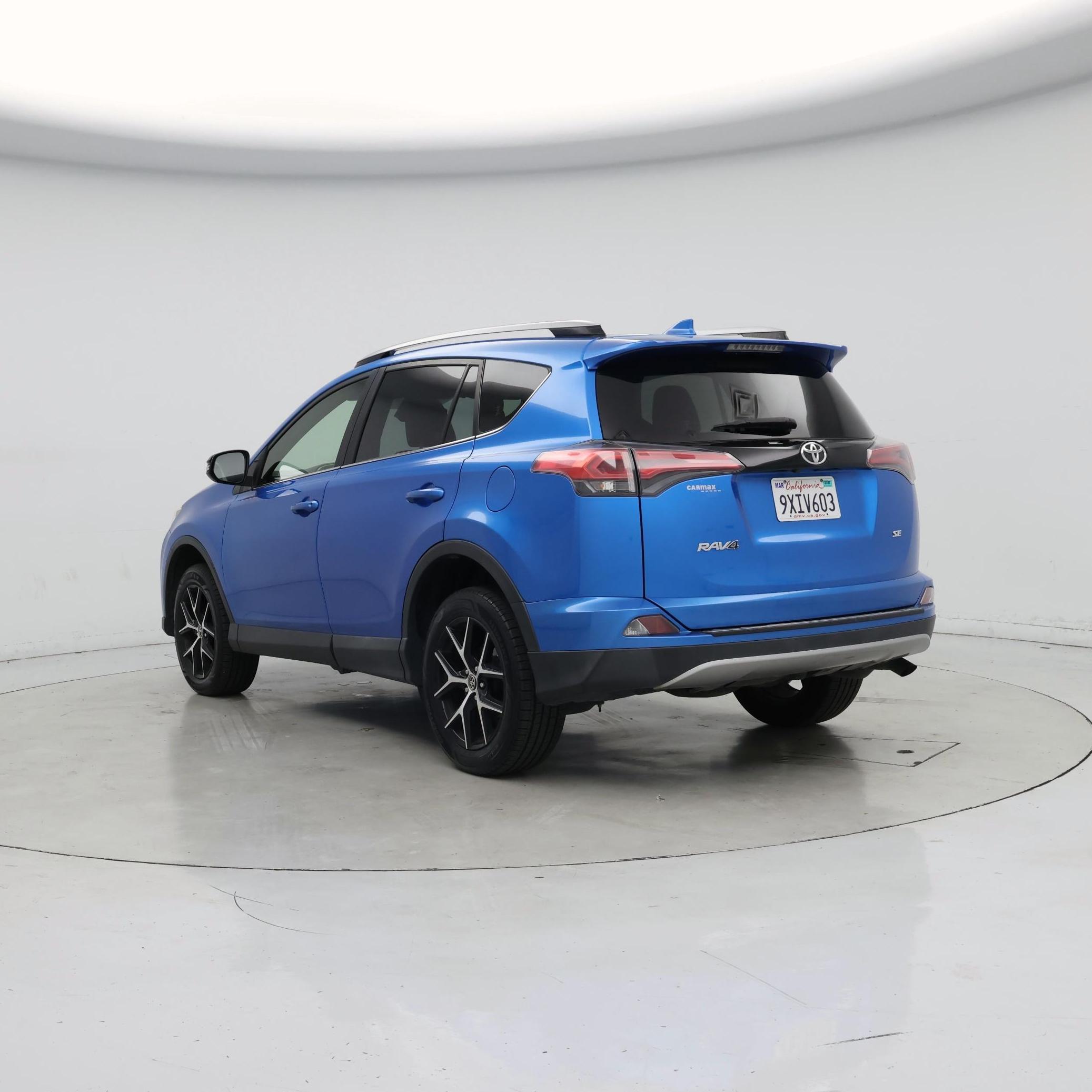 Thumbnail: 2018 Toyota RAV4 - 2