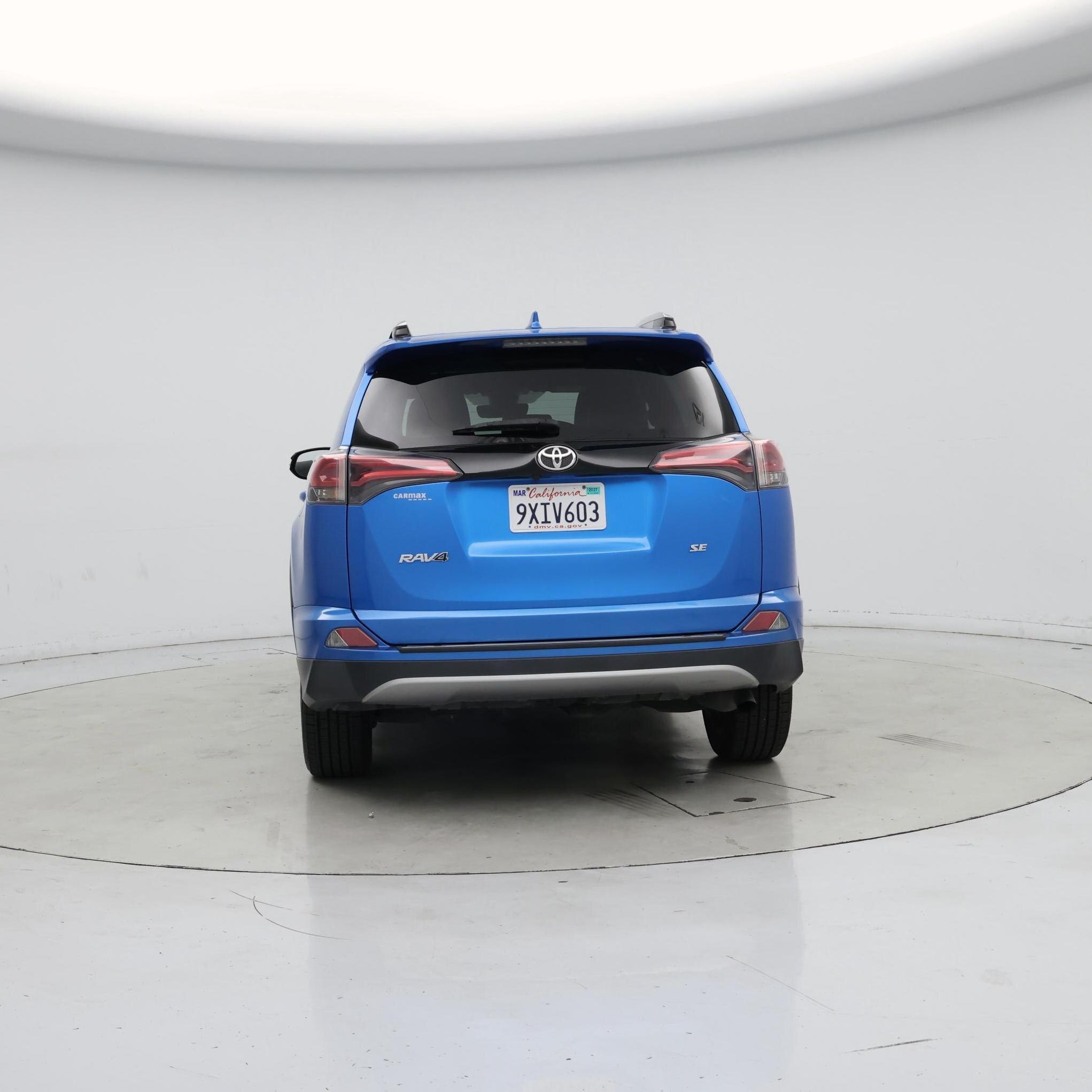 Thumbnail: 2018 Toyota RAV4 - 6