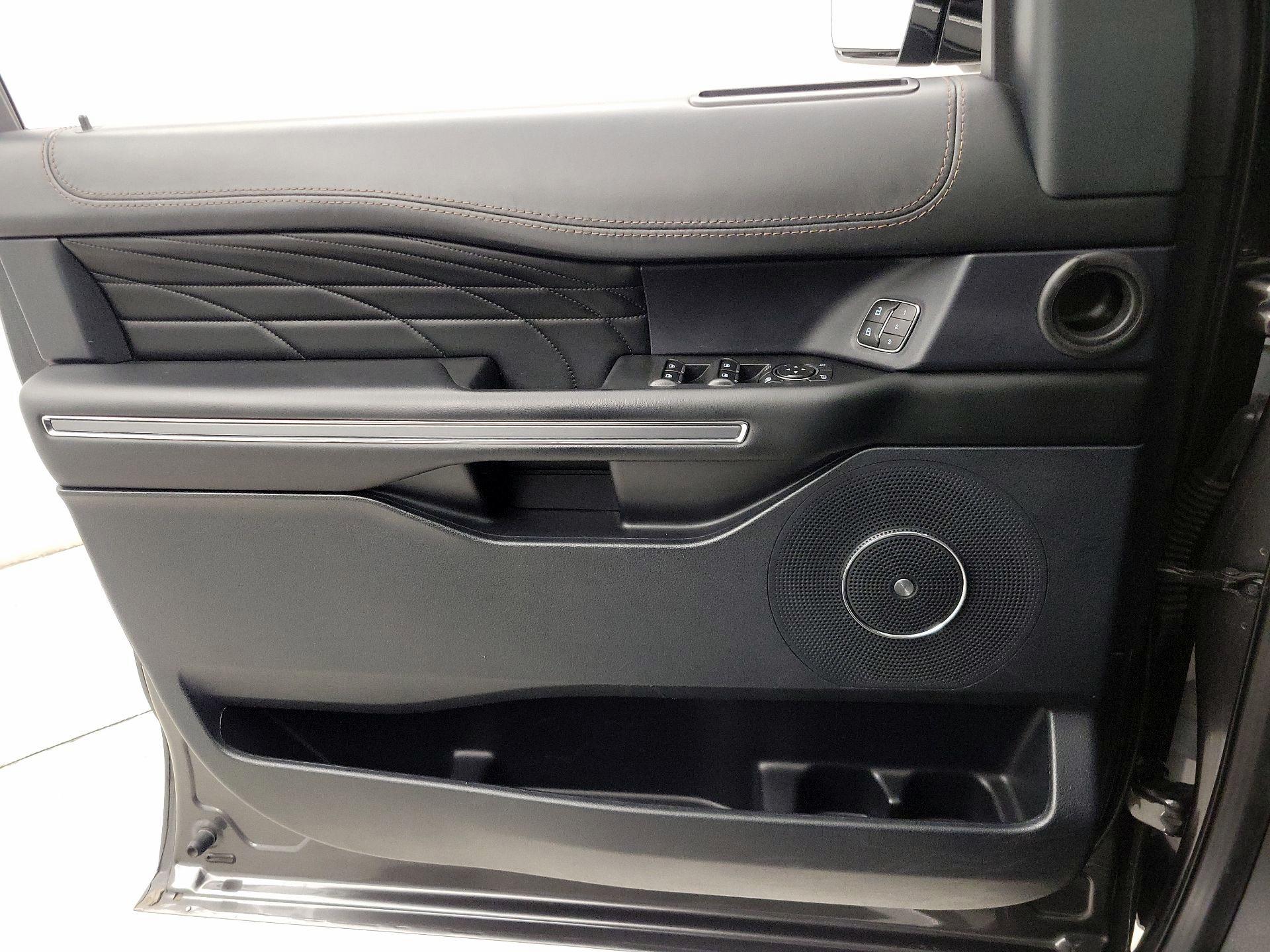 Thumbnail: 2021 Ford Expedition - 12