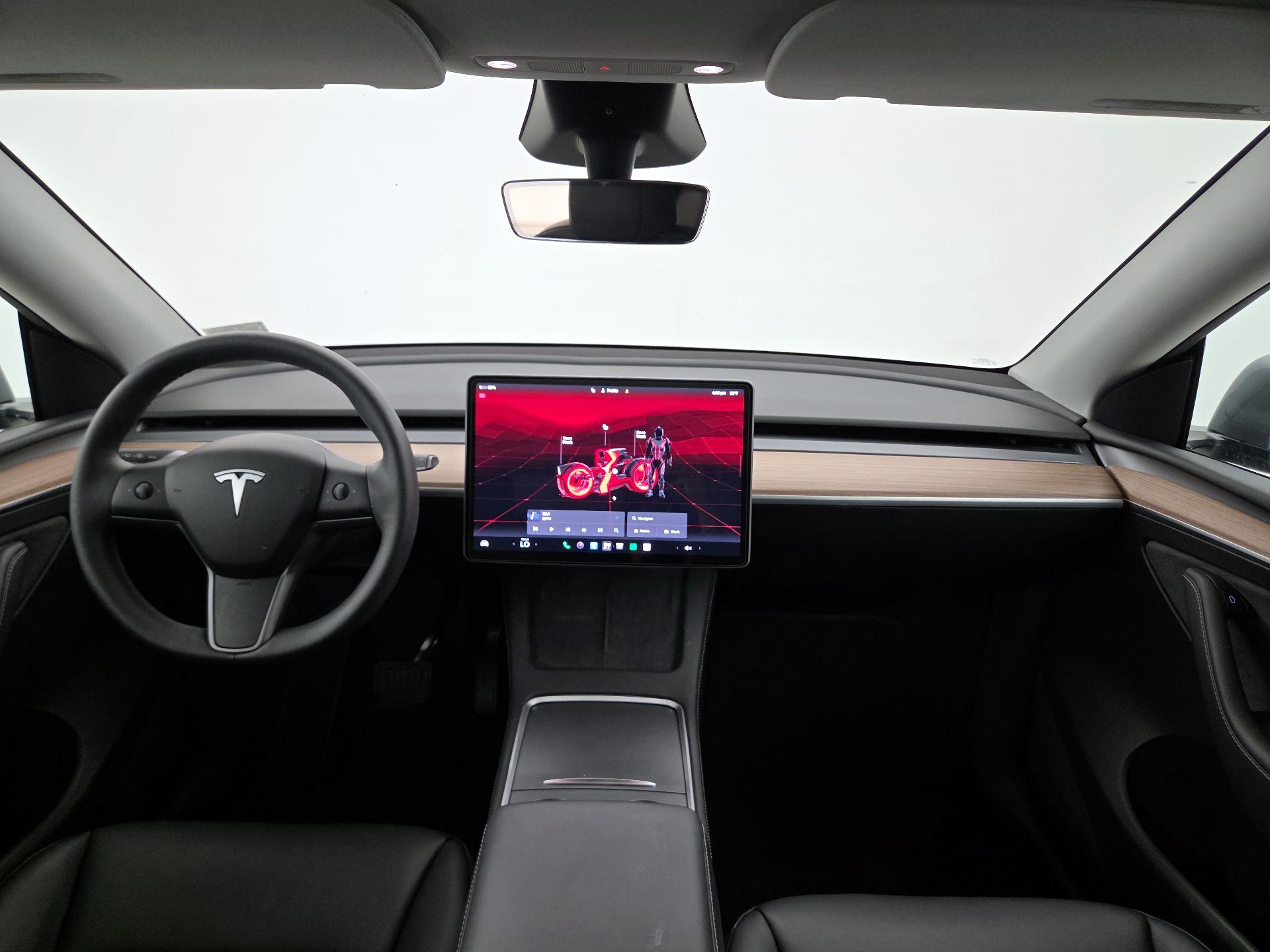 Thumbnail: 2025 Tesla Model Y - 9