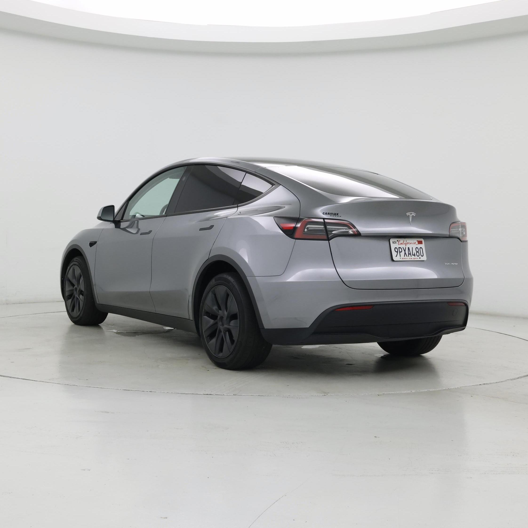 Thumbnail: 2025 Tesla Model Y - 2