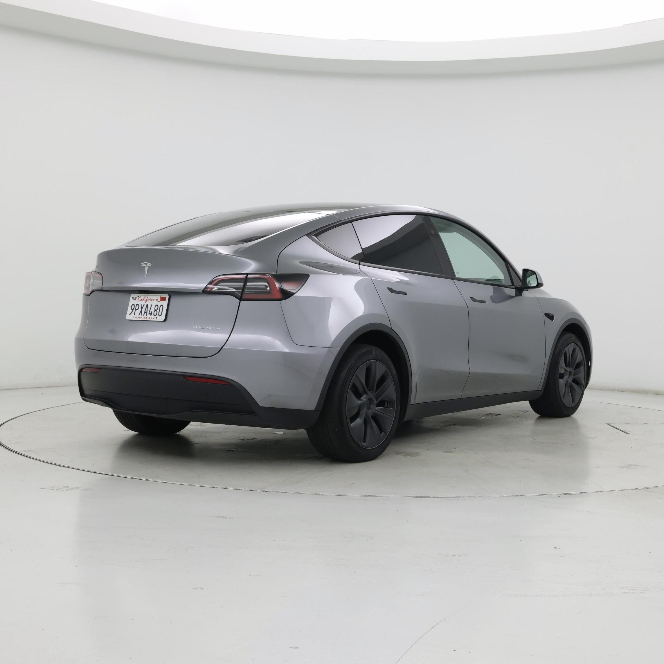 Thumbnail: 2025 Tesla Model Y - 8