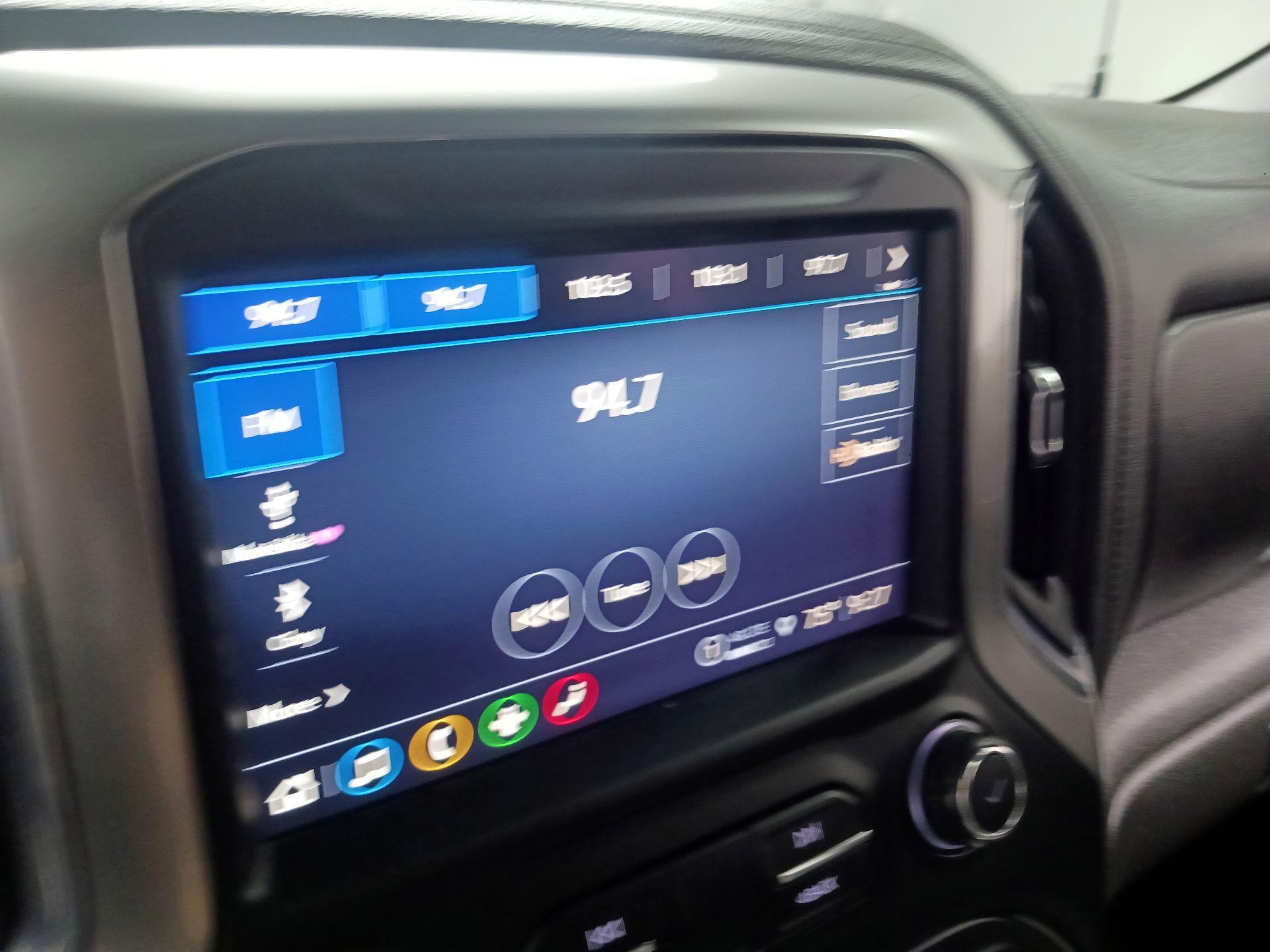 Thumbnail: 2021 Chevrolet Silverado 1500 - 13