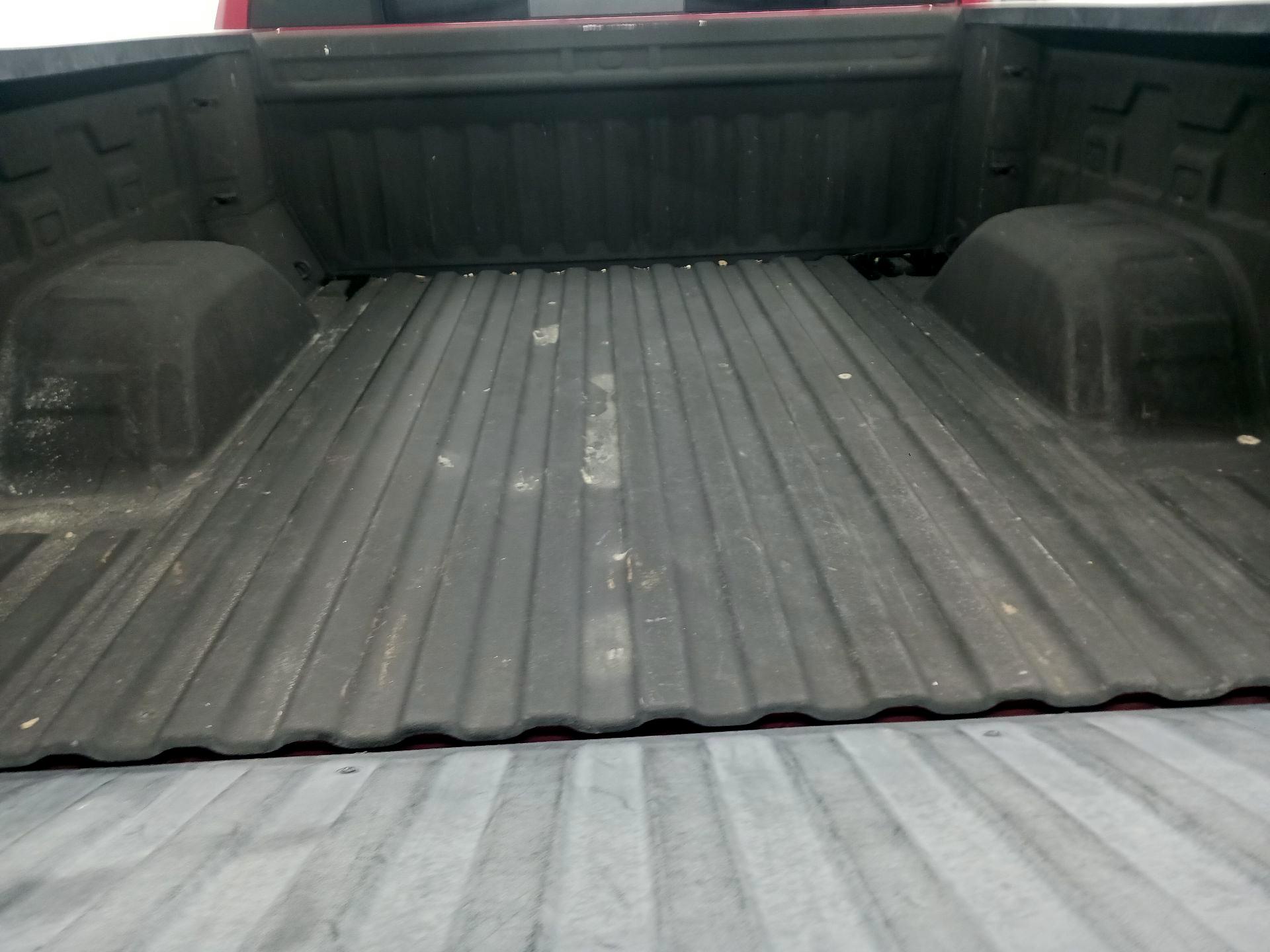 Thumbnail: 2021 Chevrolet Silverado 1500 - 16