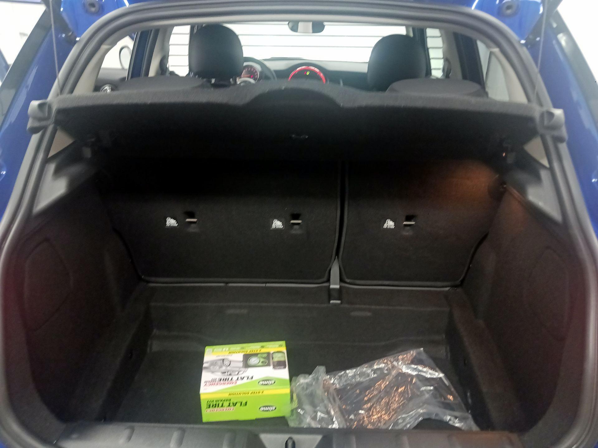 Thumbnail: 2021 MINI Cooper Hardtop - 16