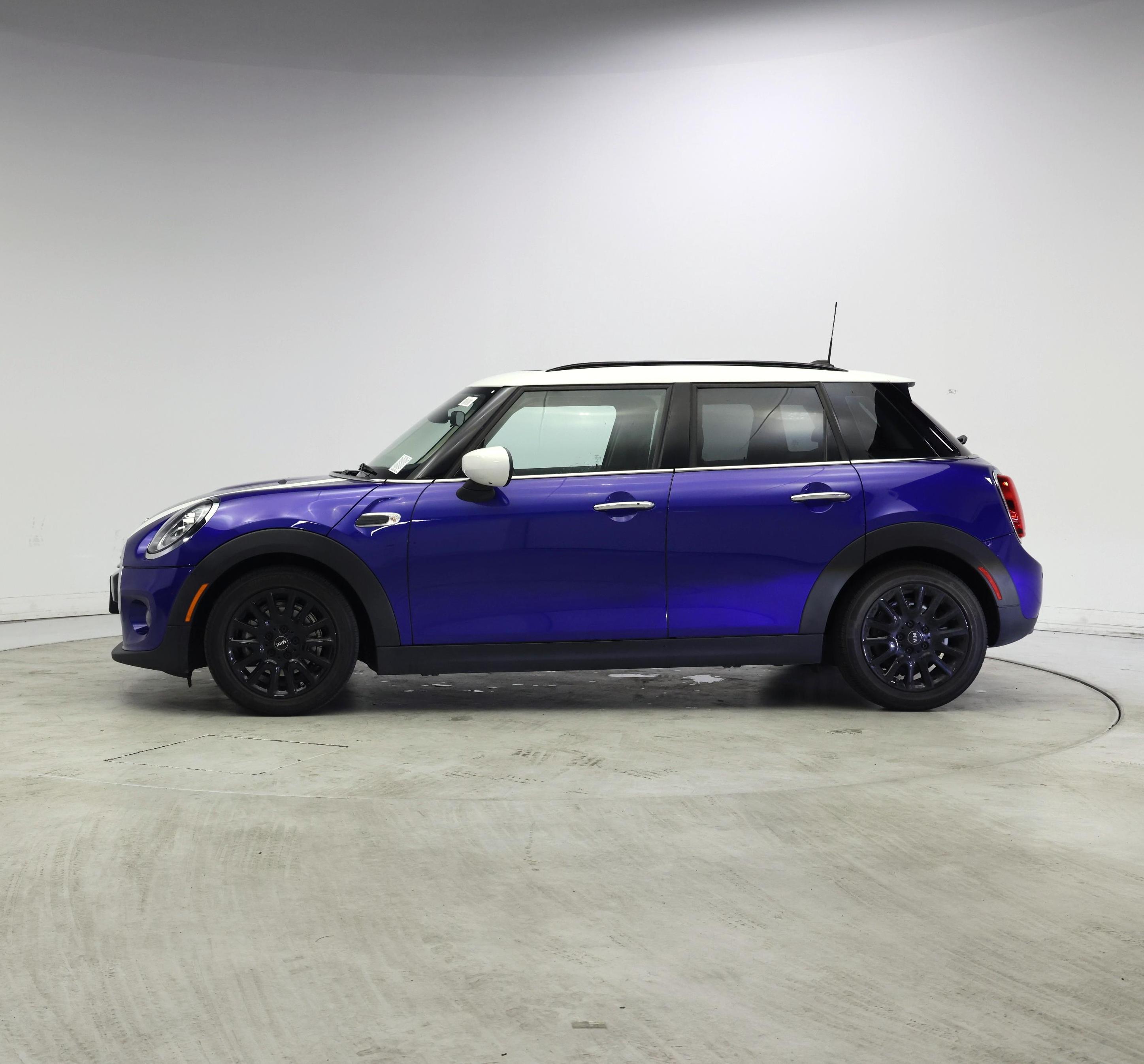 Thumbnail: 2021 MINI Cooper Hardtop - 3