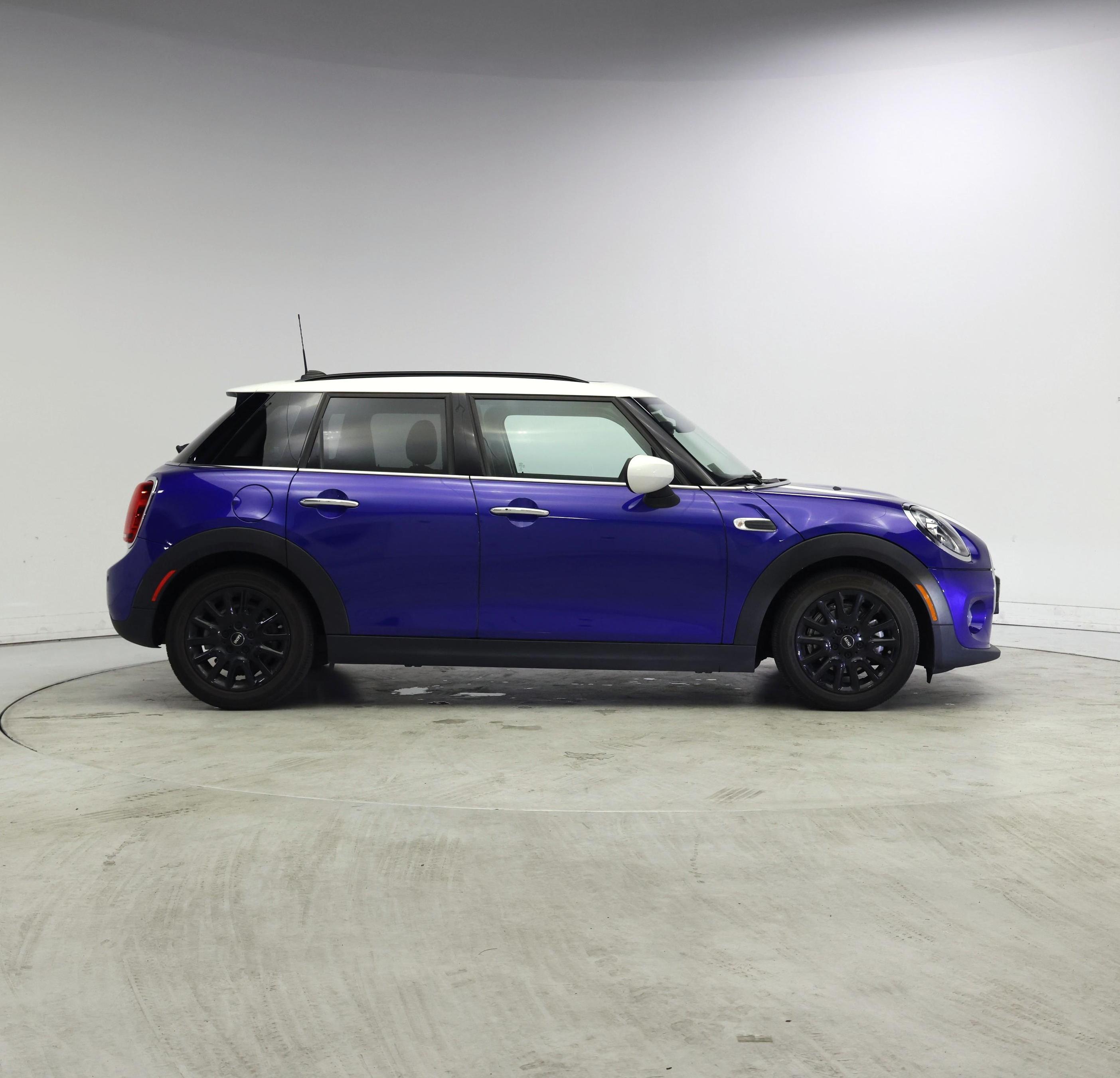 Thumbnail: 2021 MINI Cooper Hardtop - 7