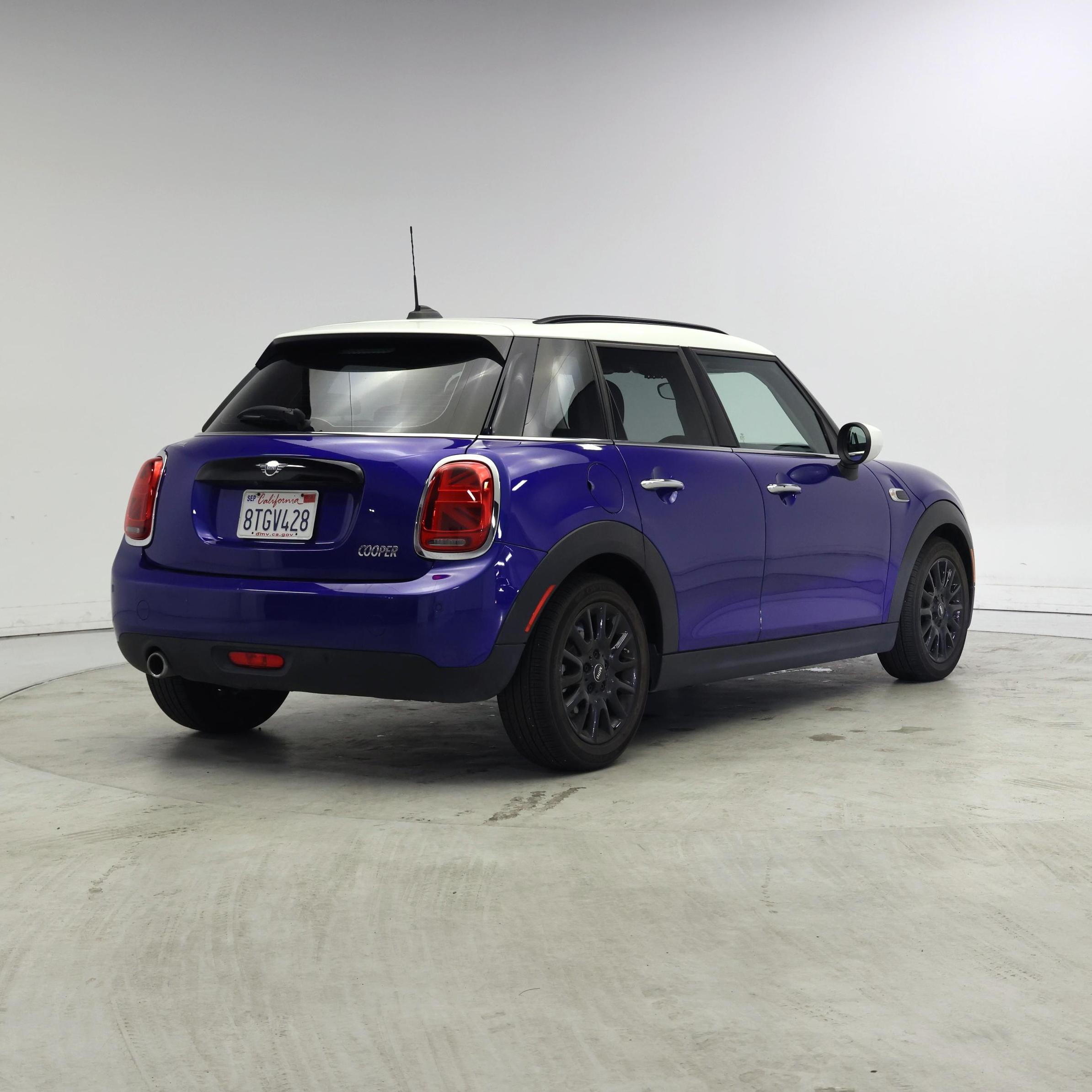 Thumbnail: 2021 MINI Cooper Hardtop - 8