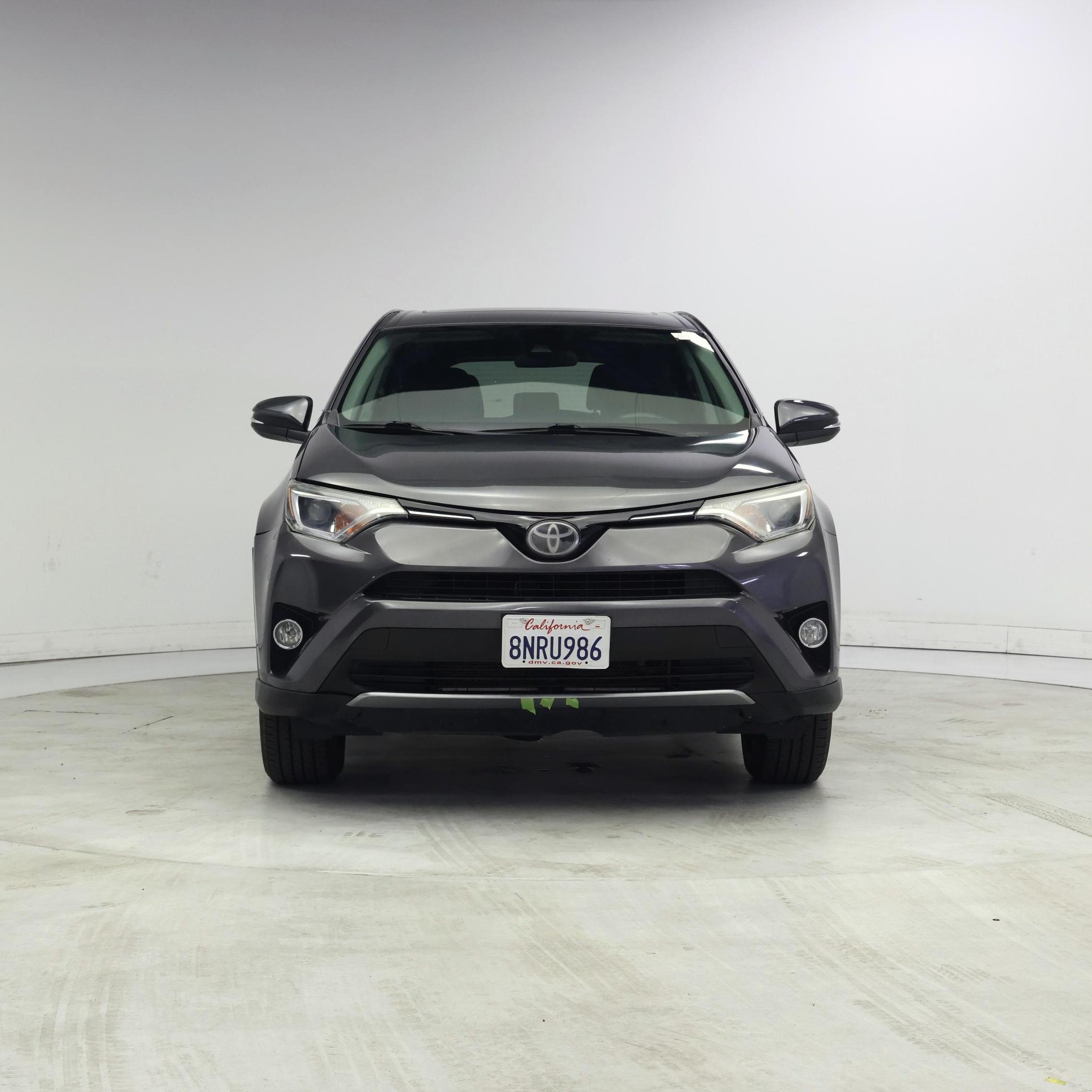 Thumbnail: 2018 Toyota RAV4 - 5