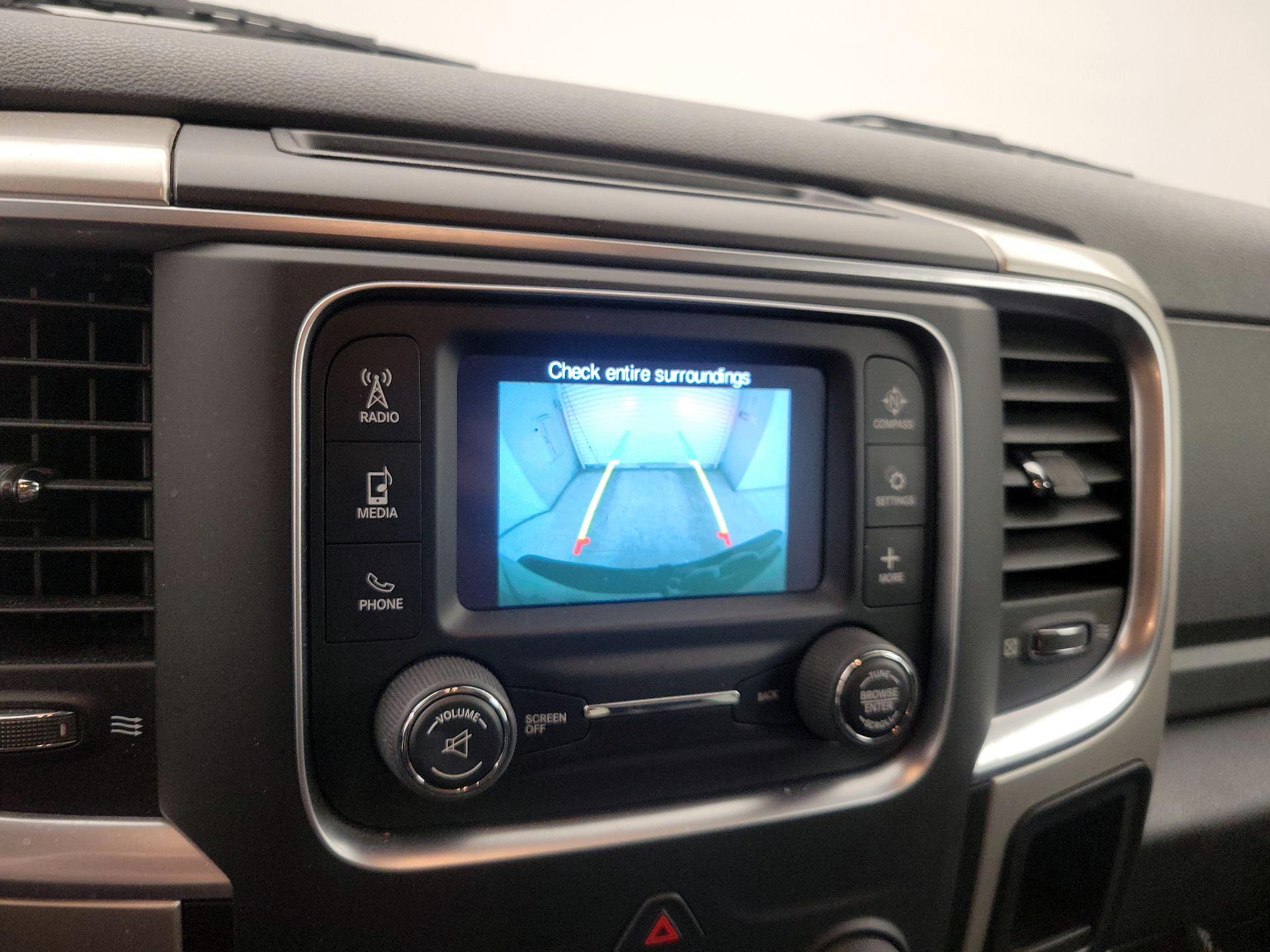 Thumbnail: 2019 RAM 1500 Classic - 14