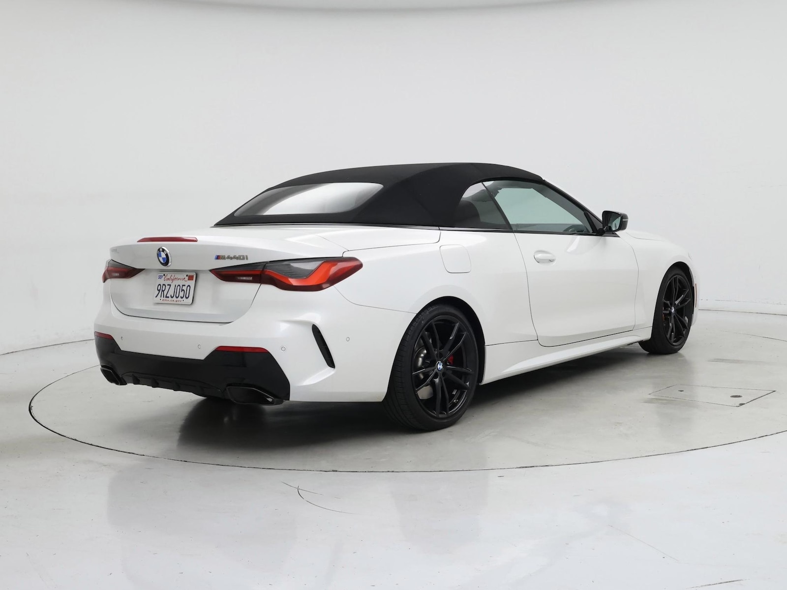 2023 BMW 4 Series M440i - Photo 9